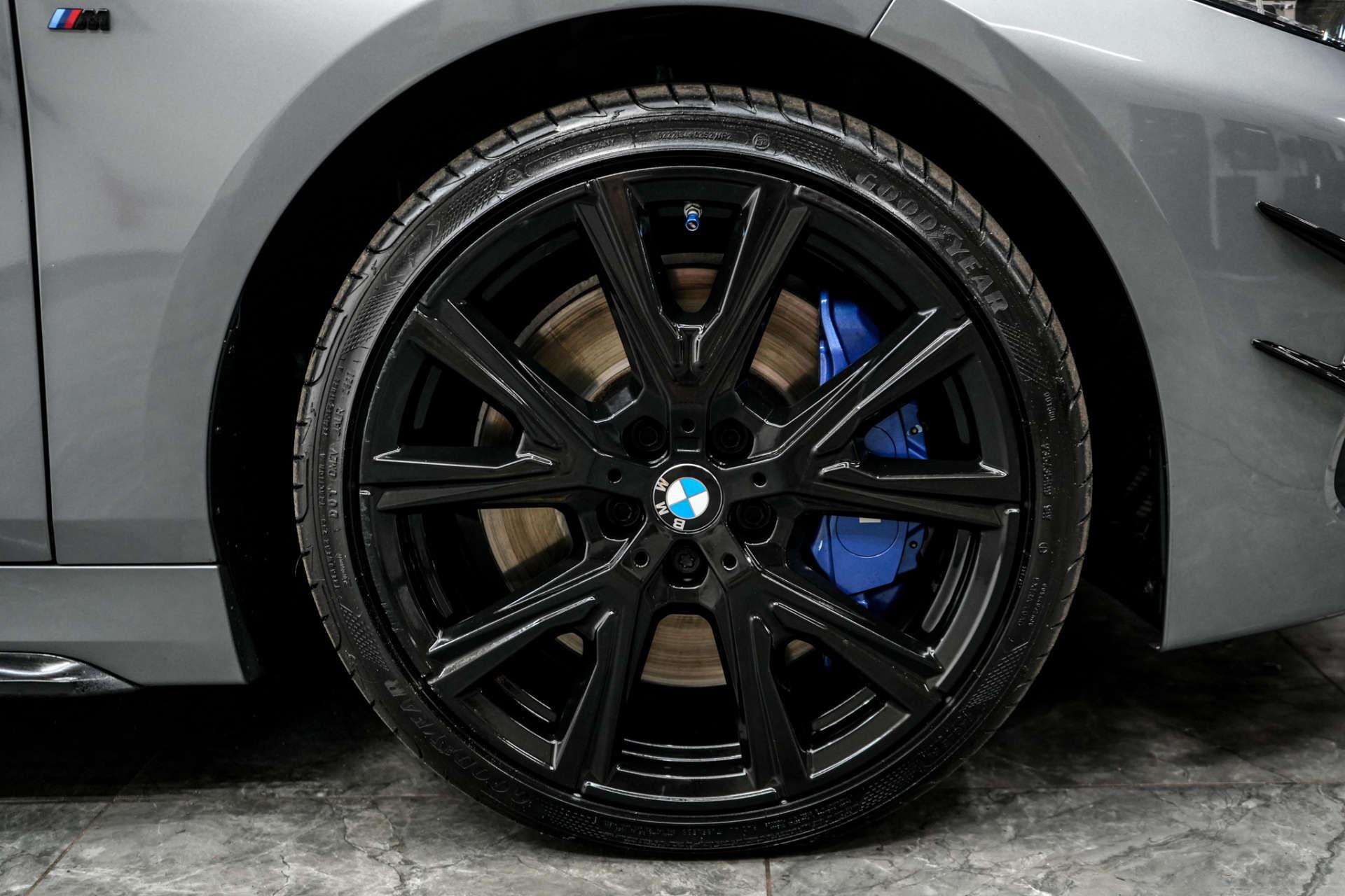 BMW 1 Series view 7