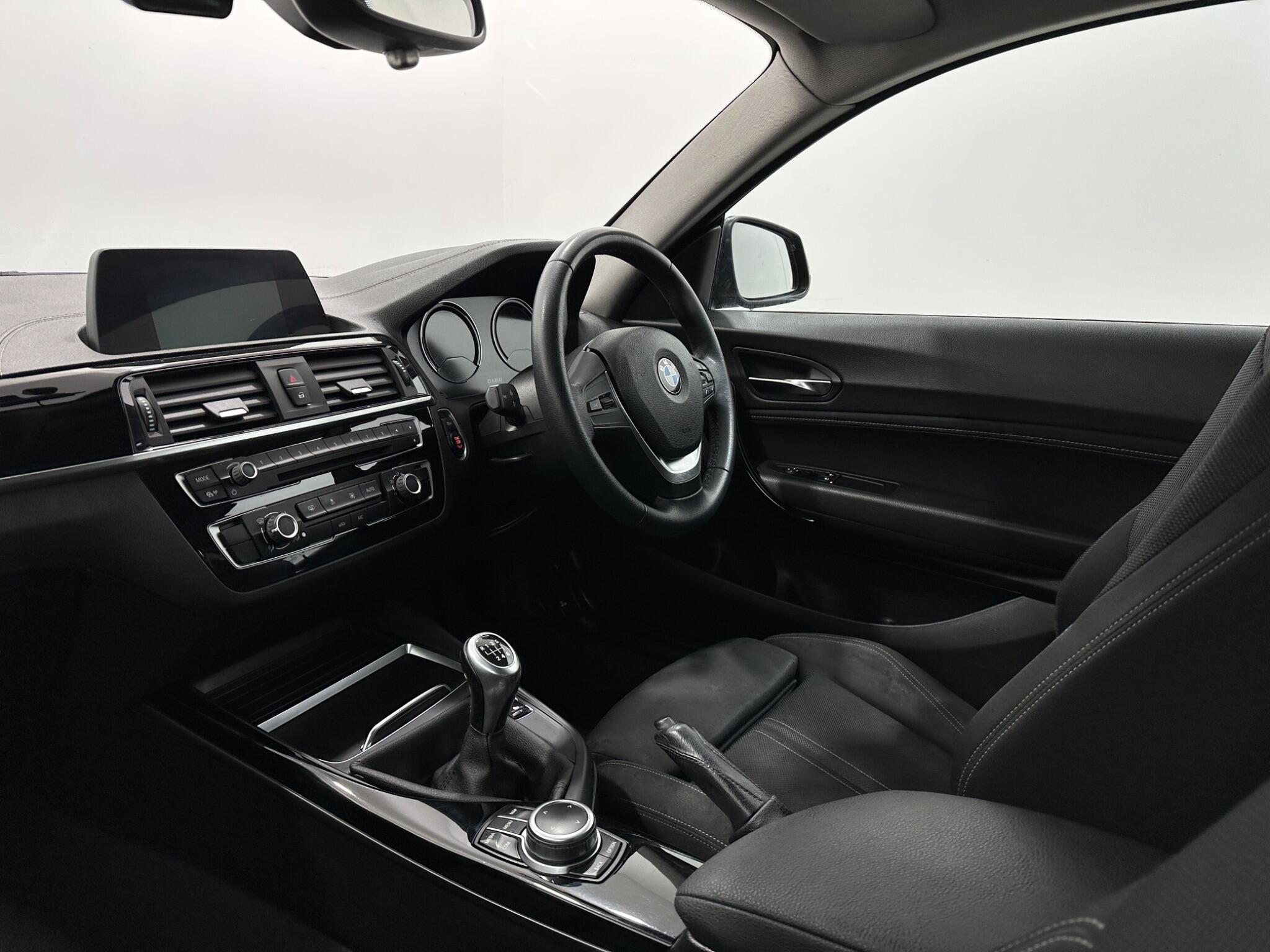 BMW 2 Series view 30