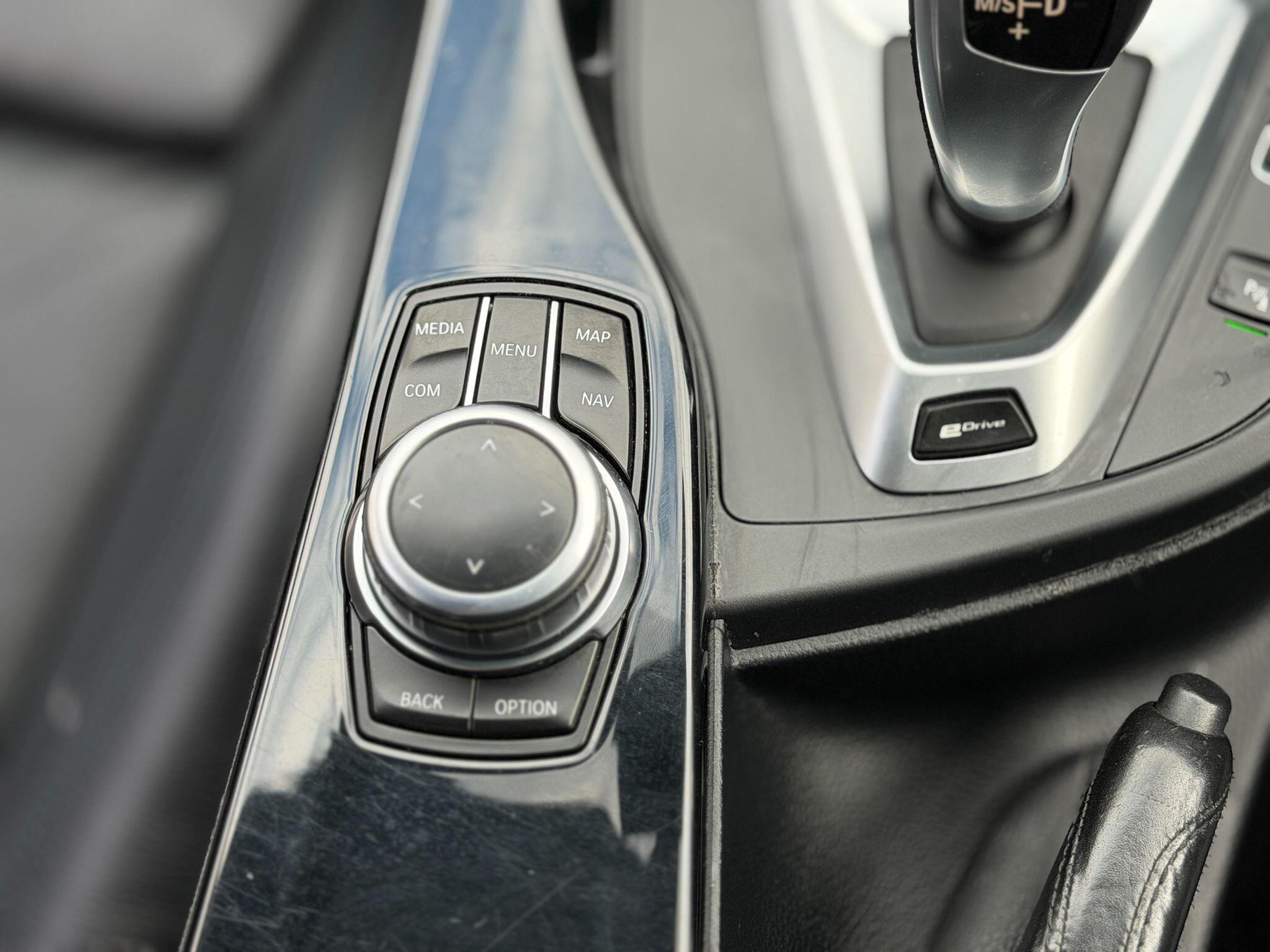 BMW 3 Series view 38