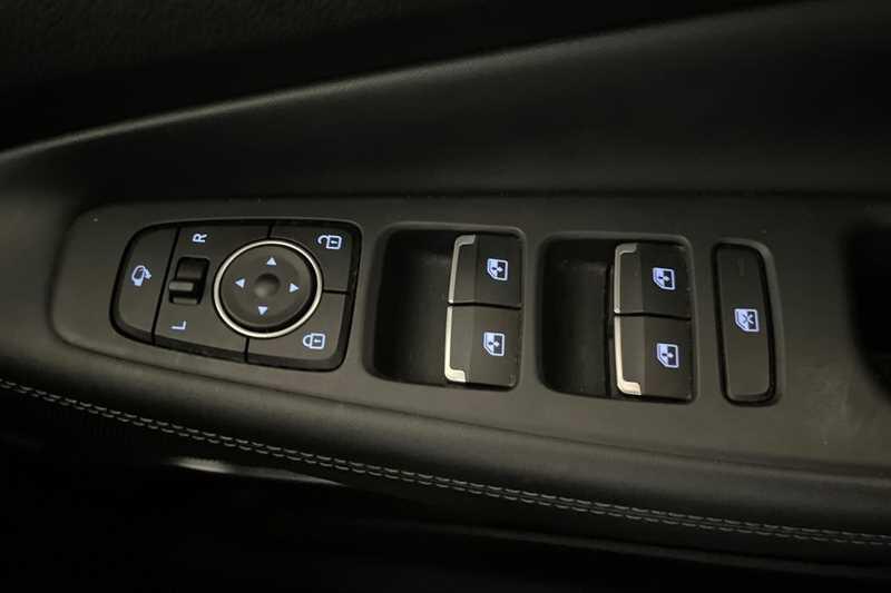 Hyundai Santa Fe view 16