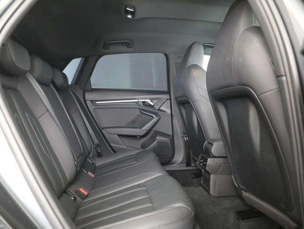 Audi A3 view 9
