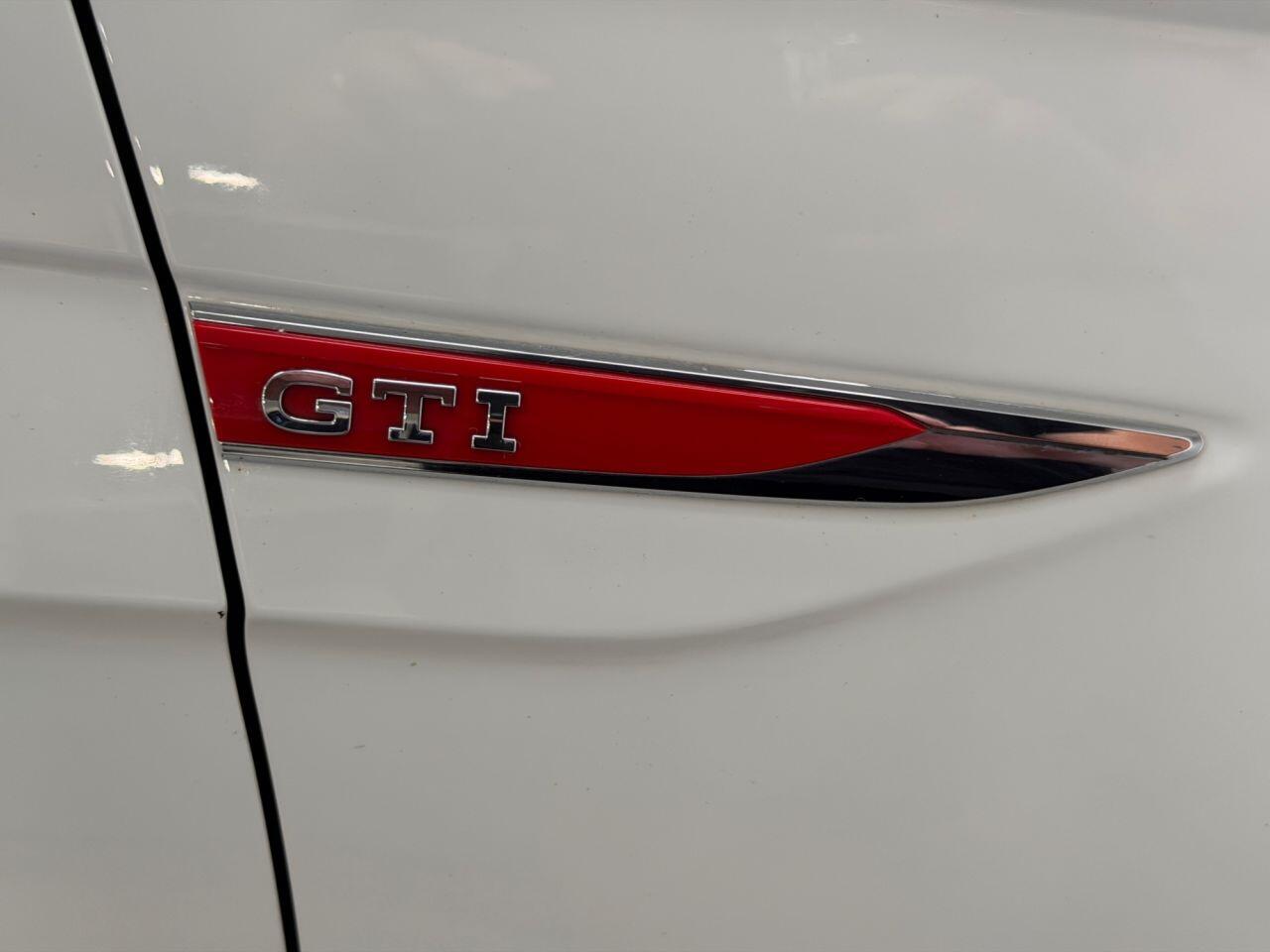 Volkswagen Polo view 32
