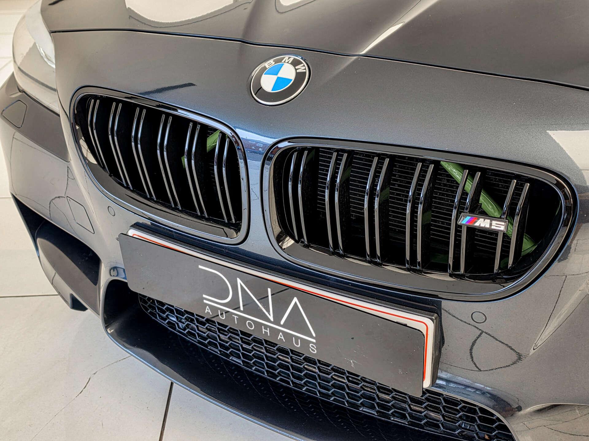 BMW M5 view 35
