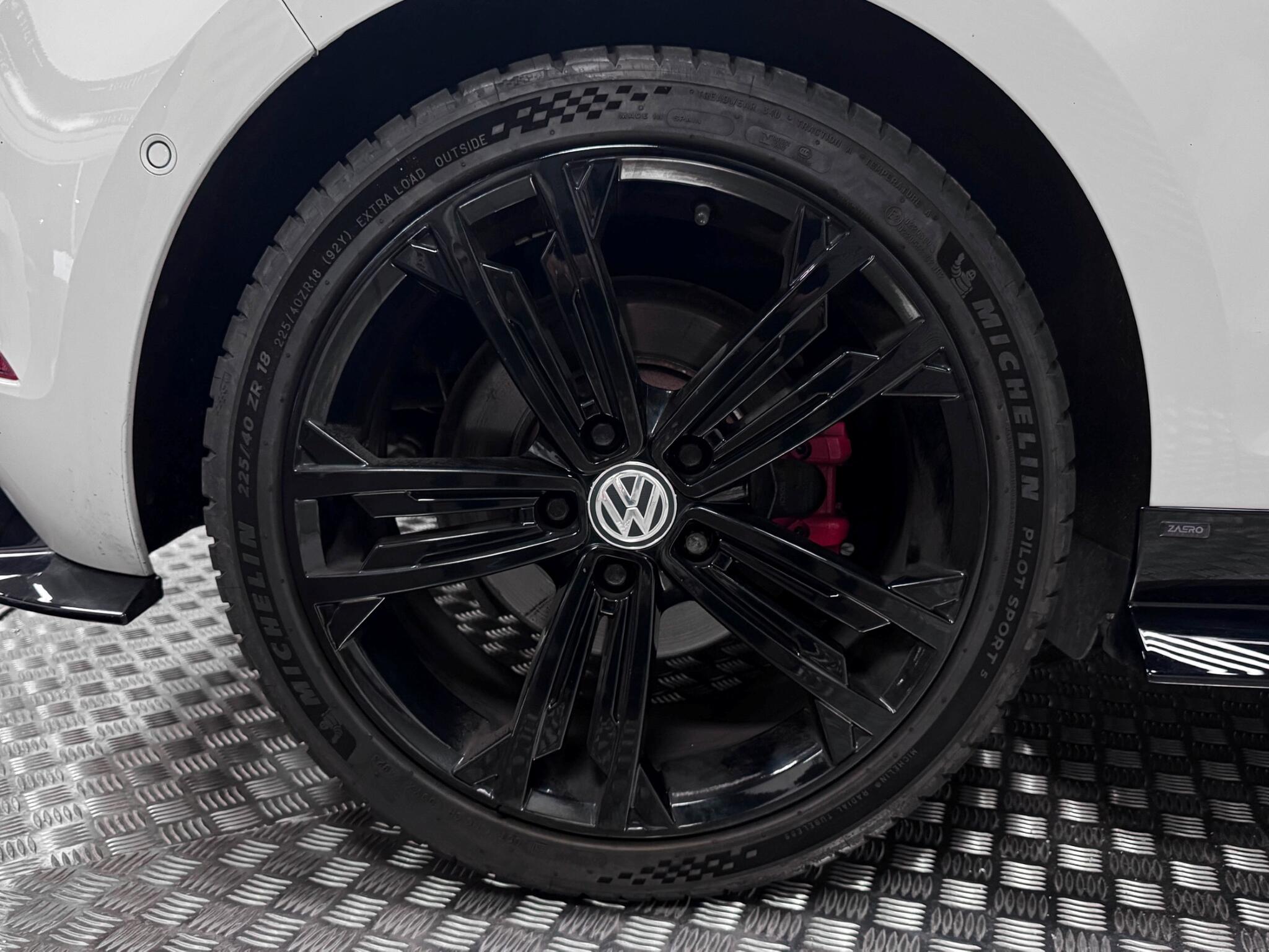 Volkswagen Golf view 57
