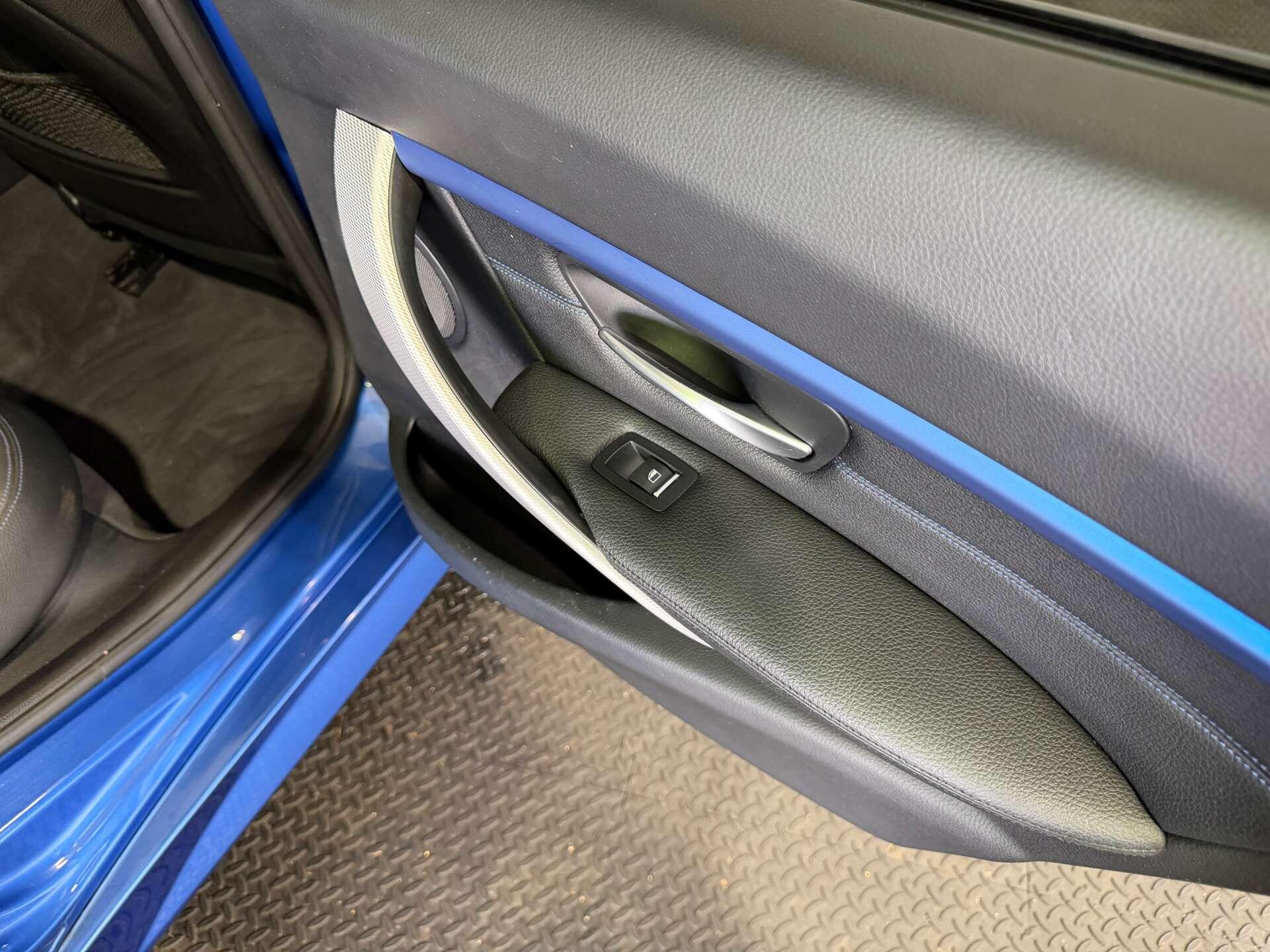 BMW 3 Series view 53