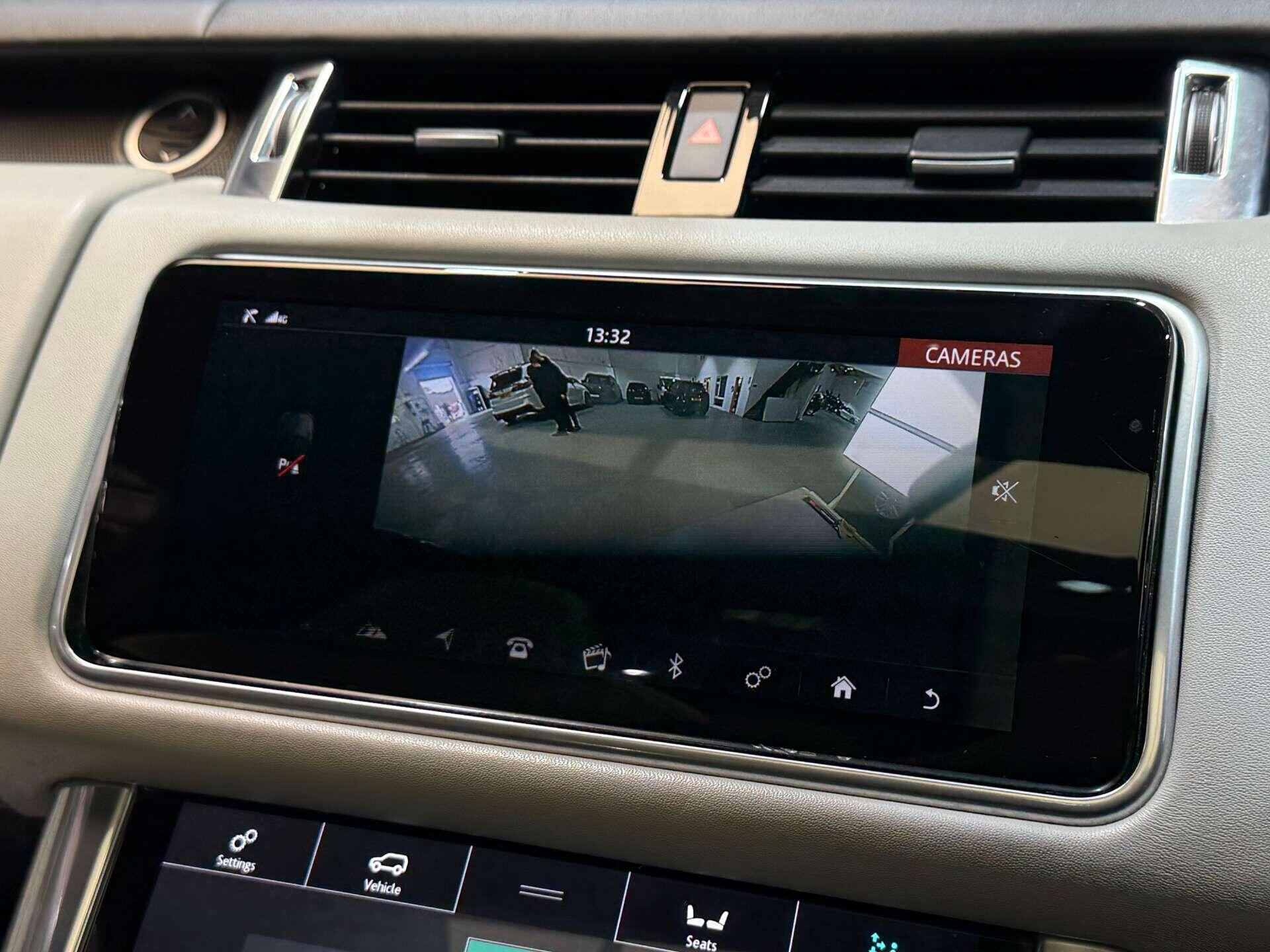 Land Rover Range Rover Sport view 37