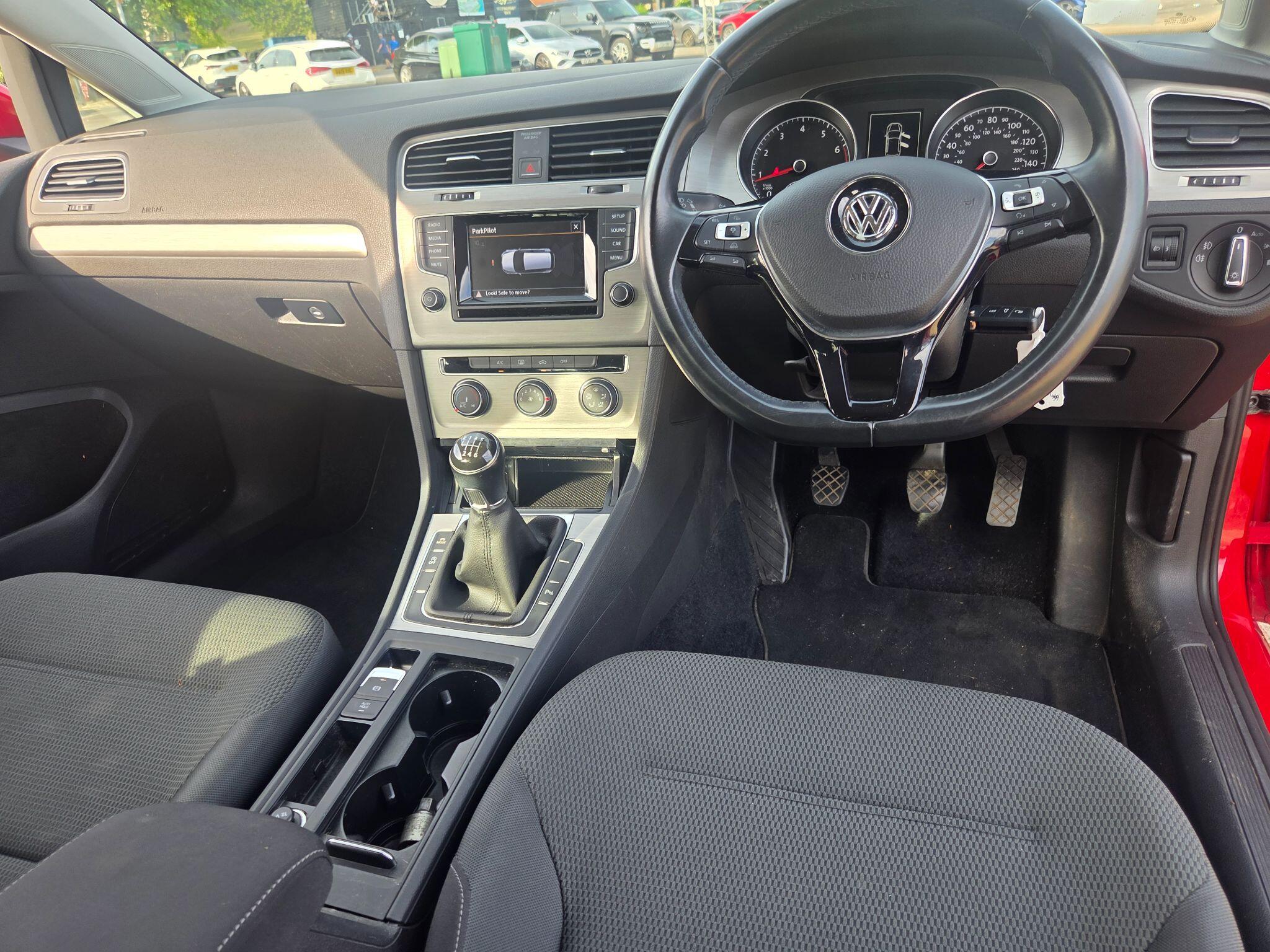 Volkswagen Golf view 15