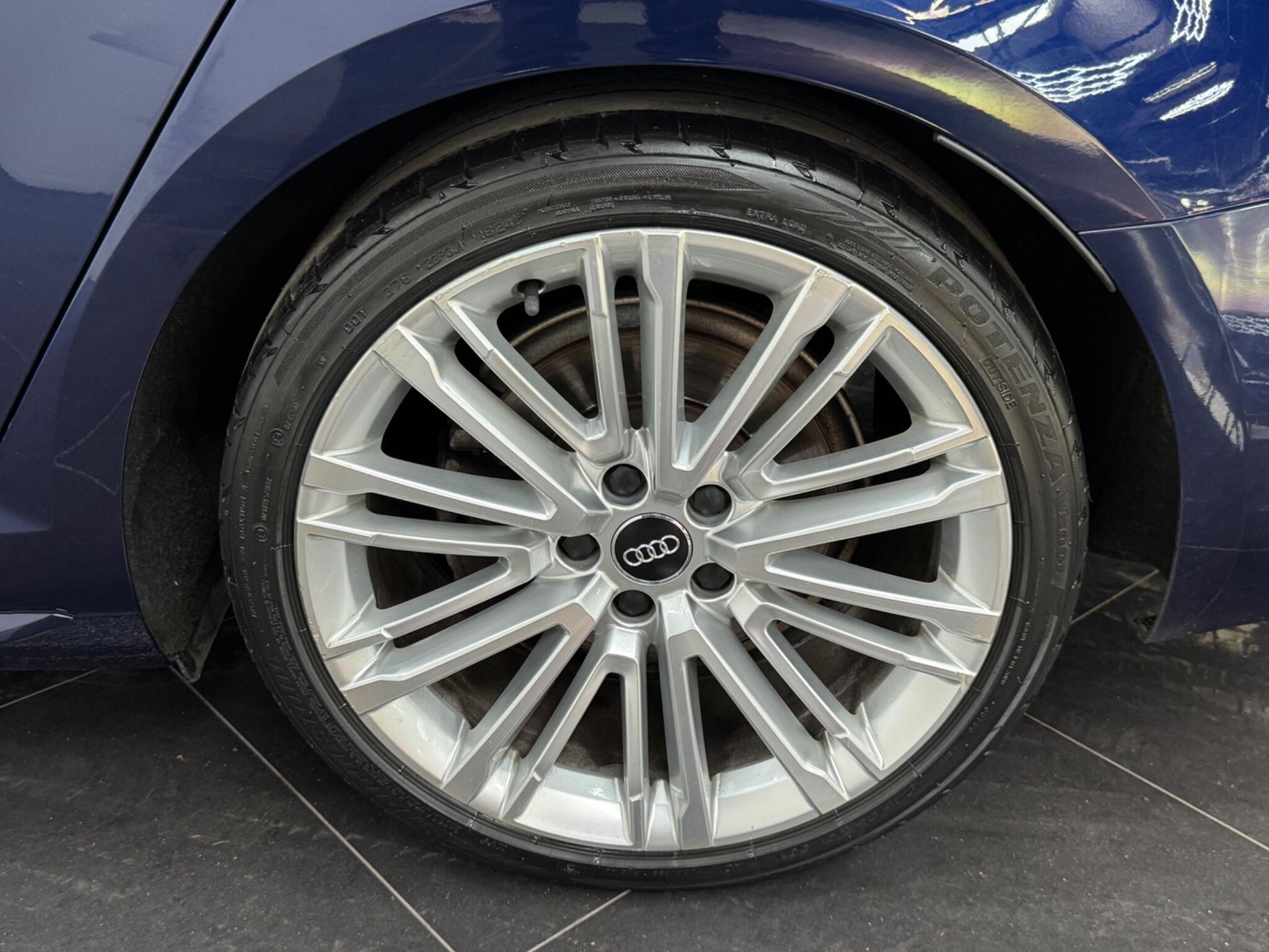 Audi A4 view 72