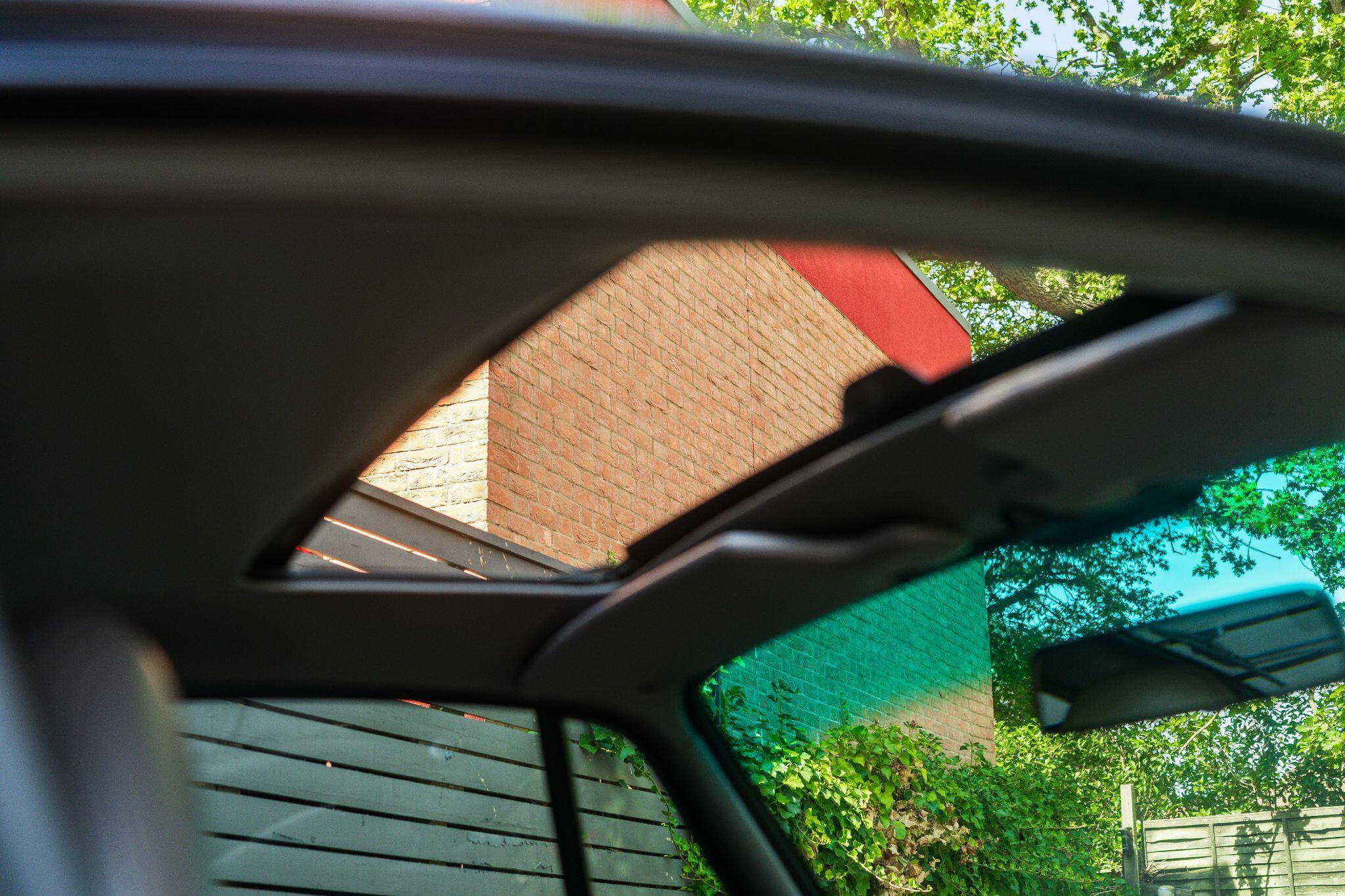 Porsche 911 view 51