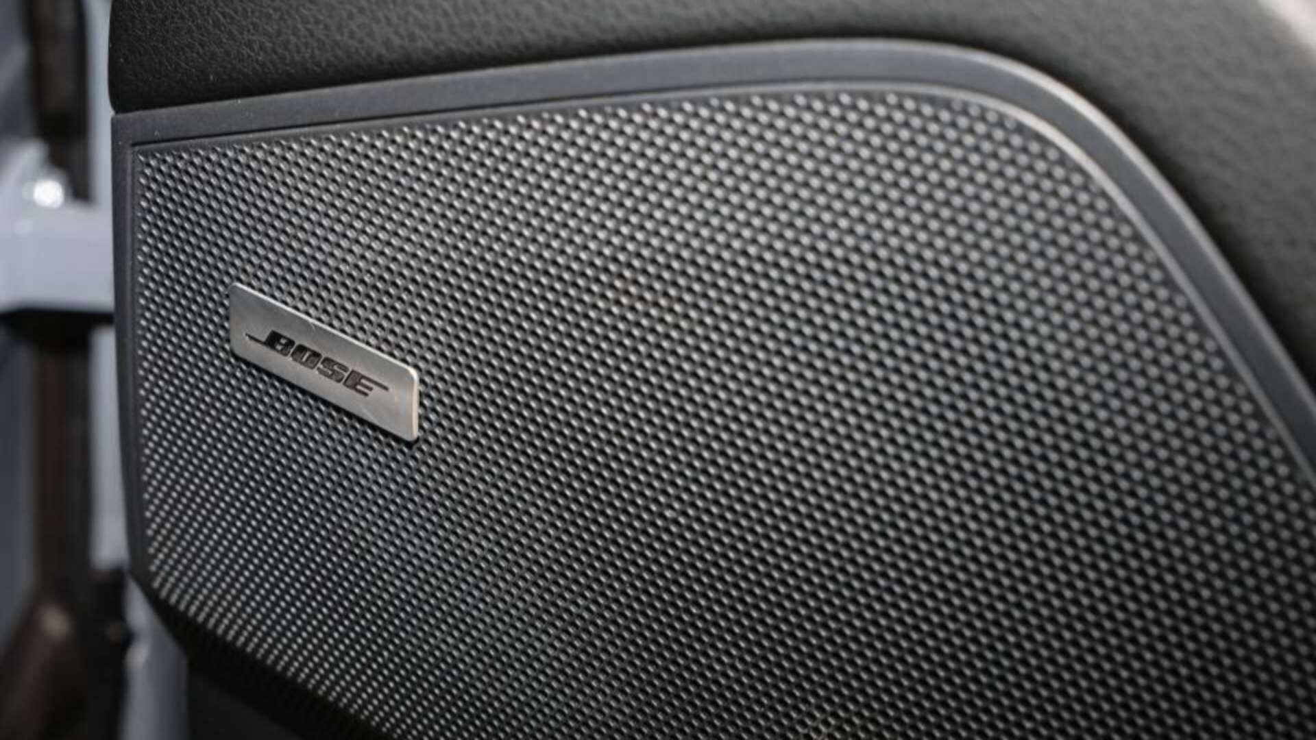 Porsche Cayenne view 23