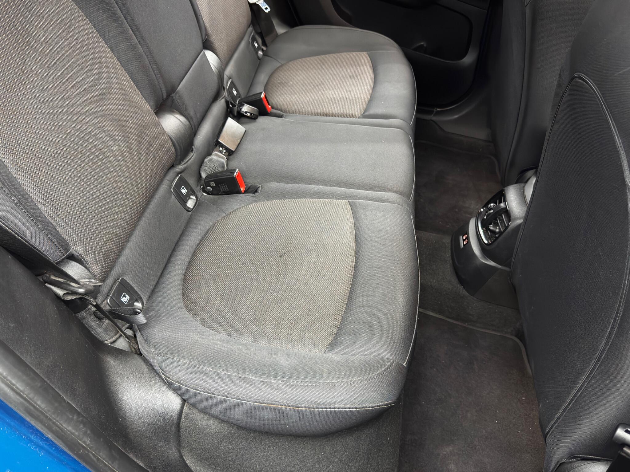 Mini Countryman view 15