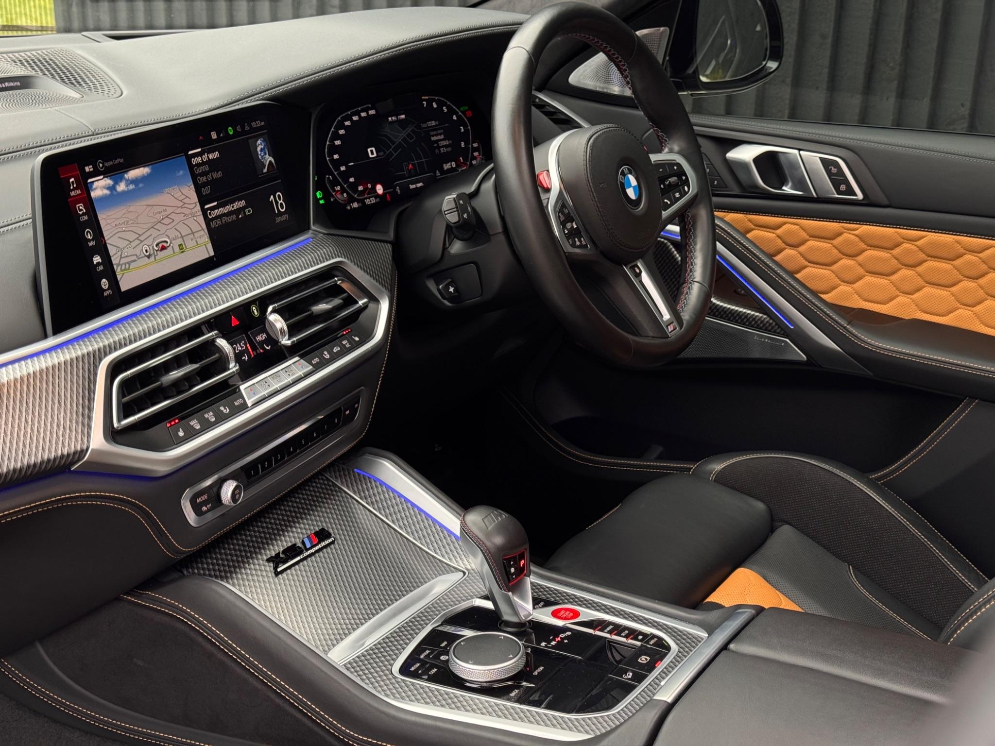 BMW X6 M view 12