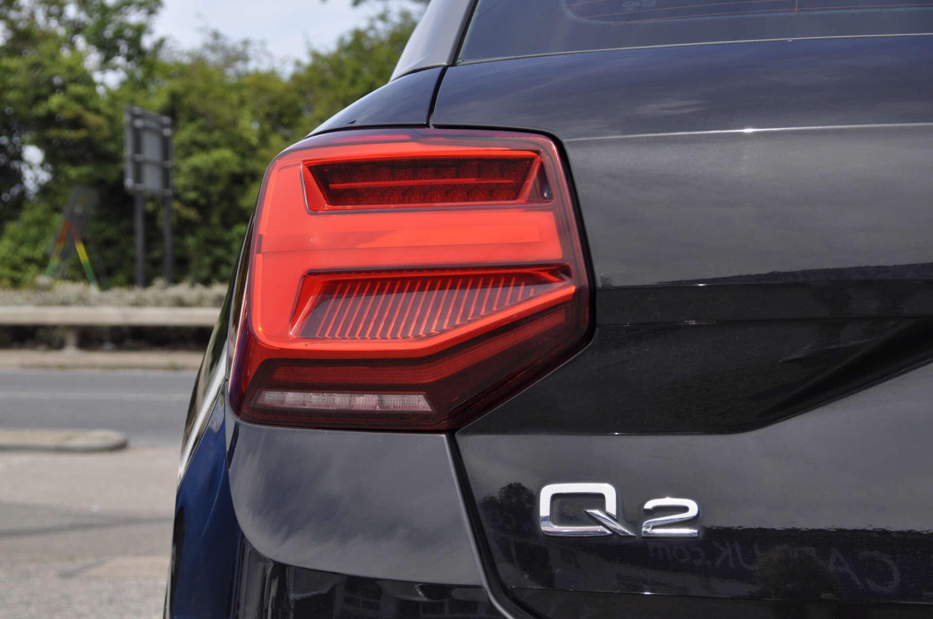 Audi Q2 view 25