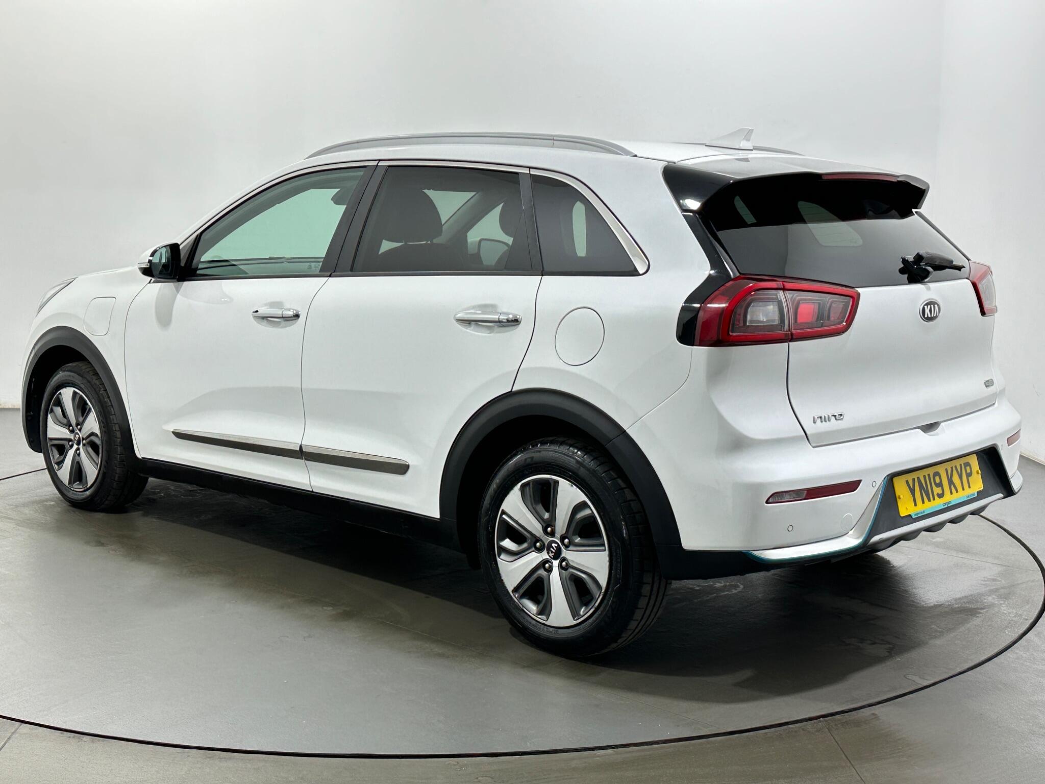 Kia Niro view 6