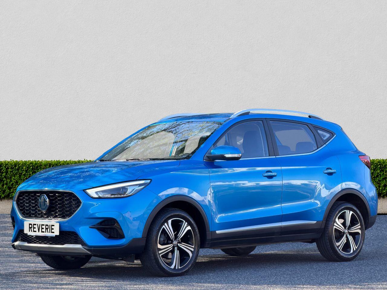 MG ZS view 3