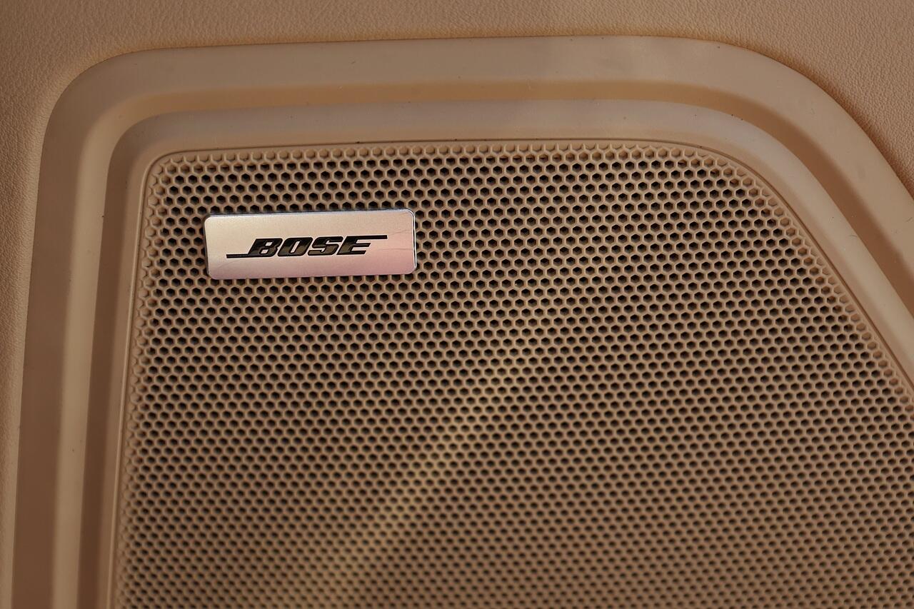 Porsche Macan view 22