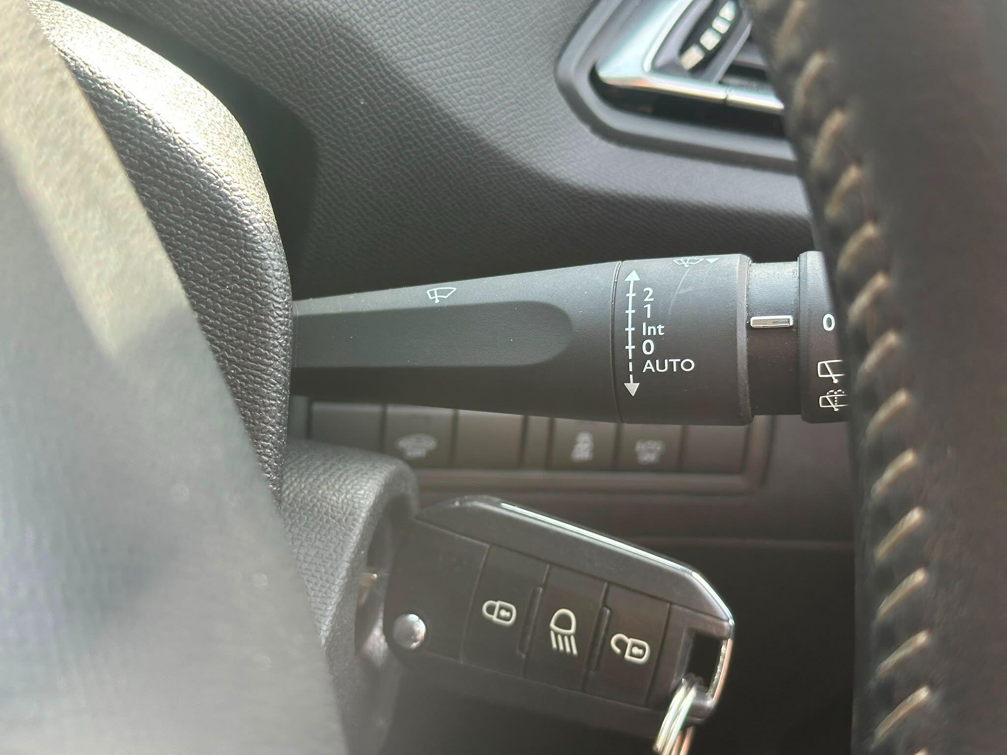 Peugeot 308 view 26