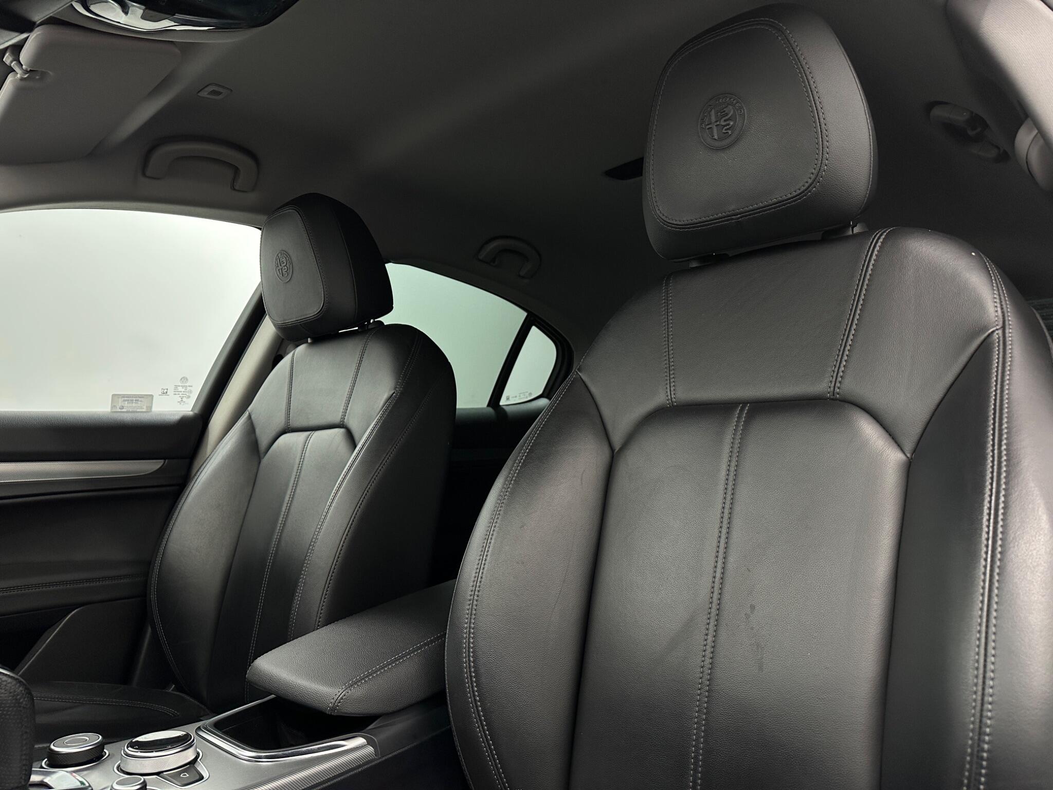 Alfa Romeo Stelvio view 35