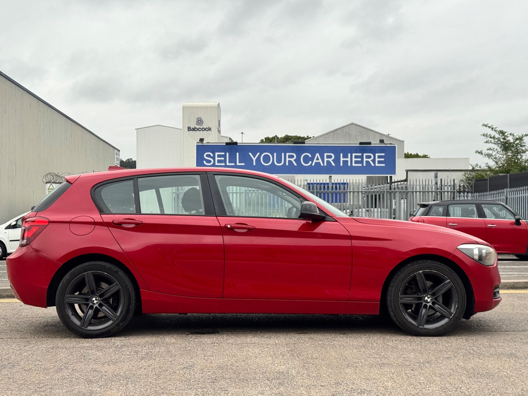 BMW 1 Series view 17