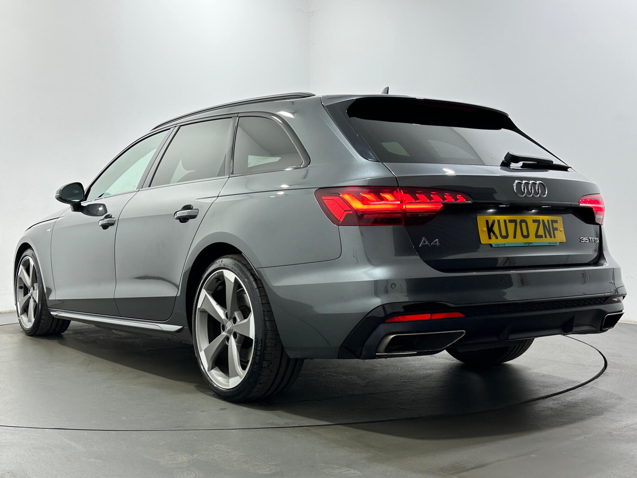Audi A4 view 49