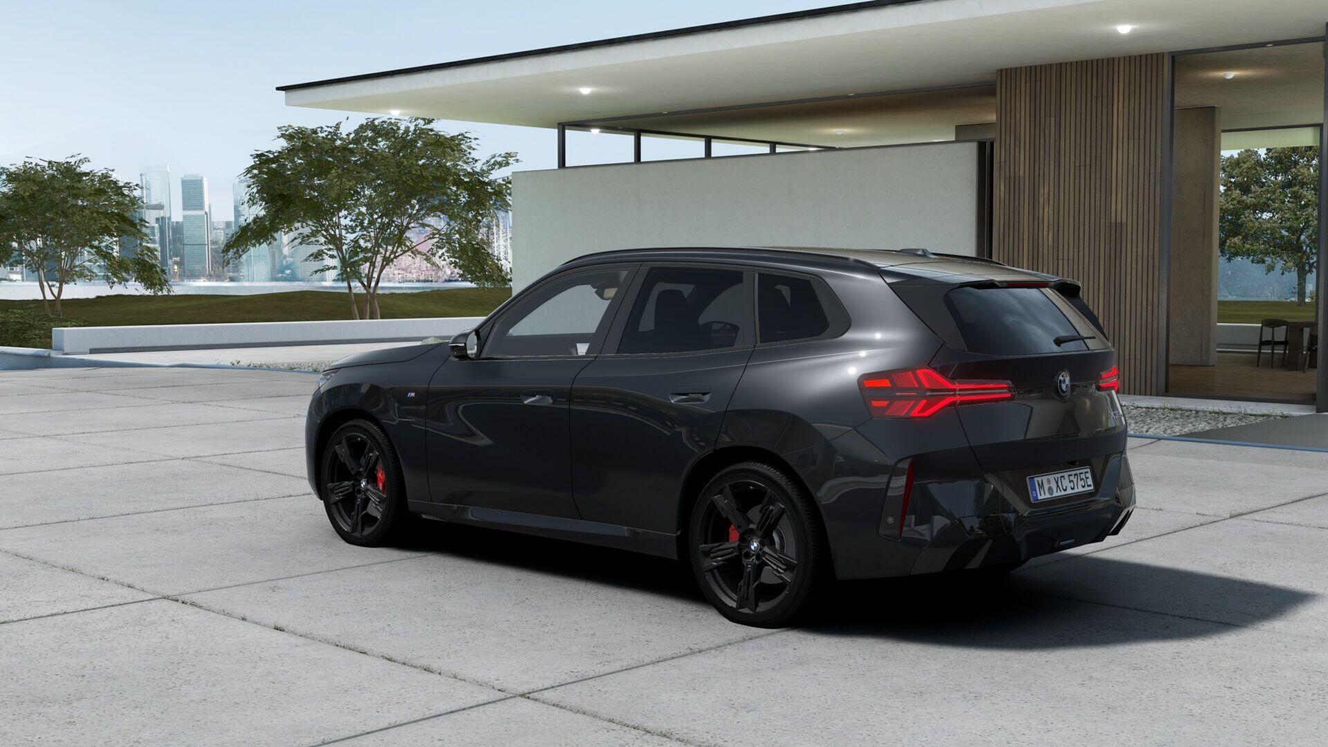 BMW X3 view 3