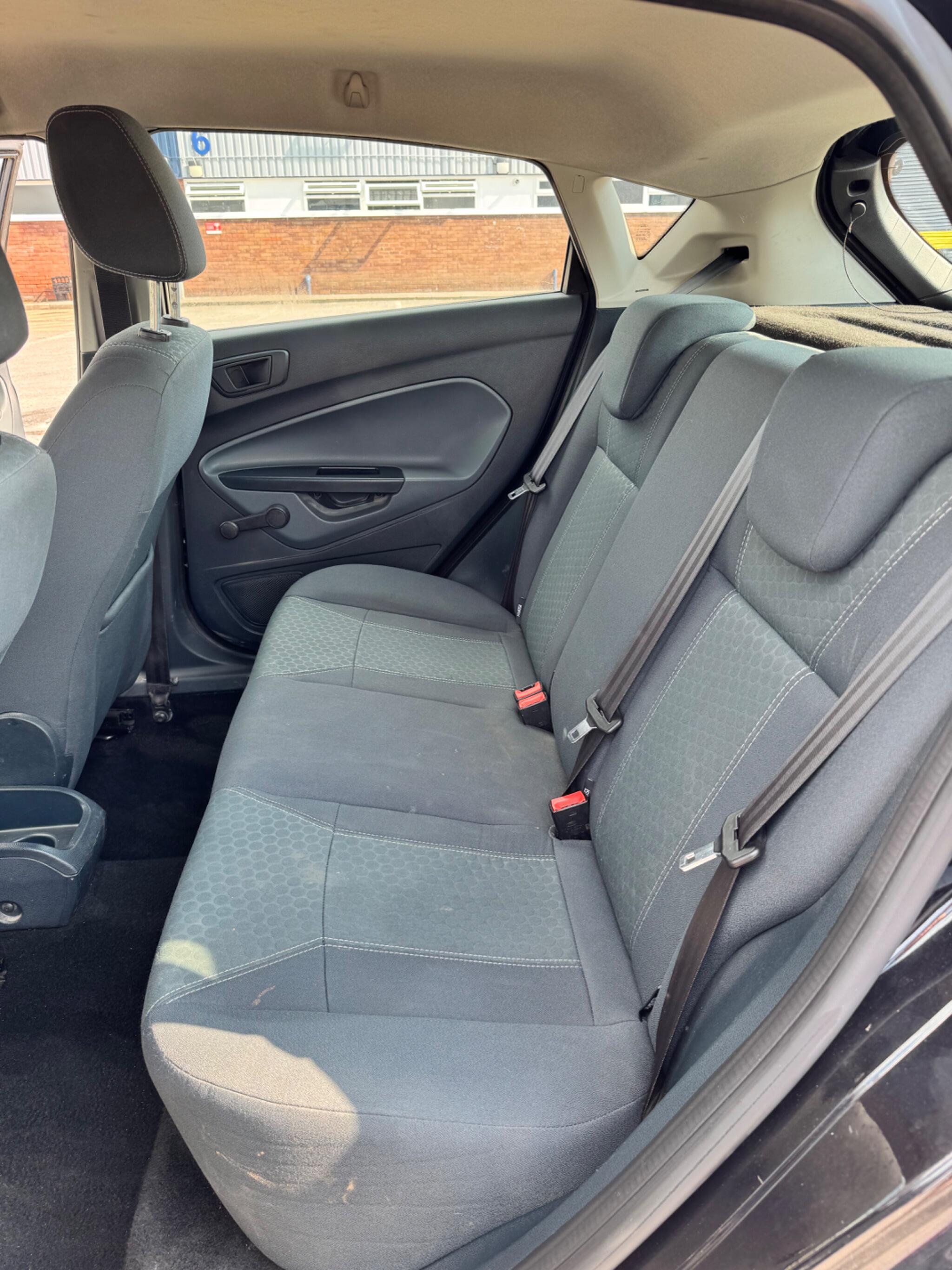 Ford Fiesta view 27