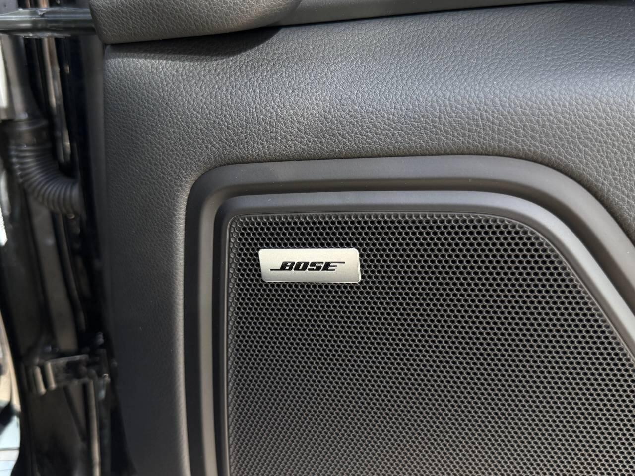 Porsche Macan view 36