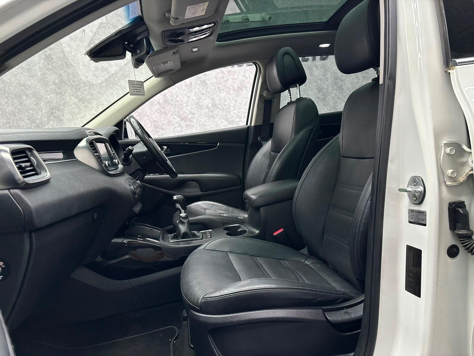 Kia Sorento view 29