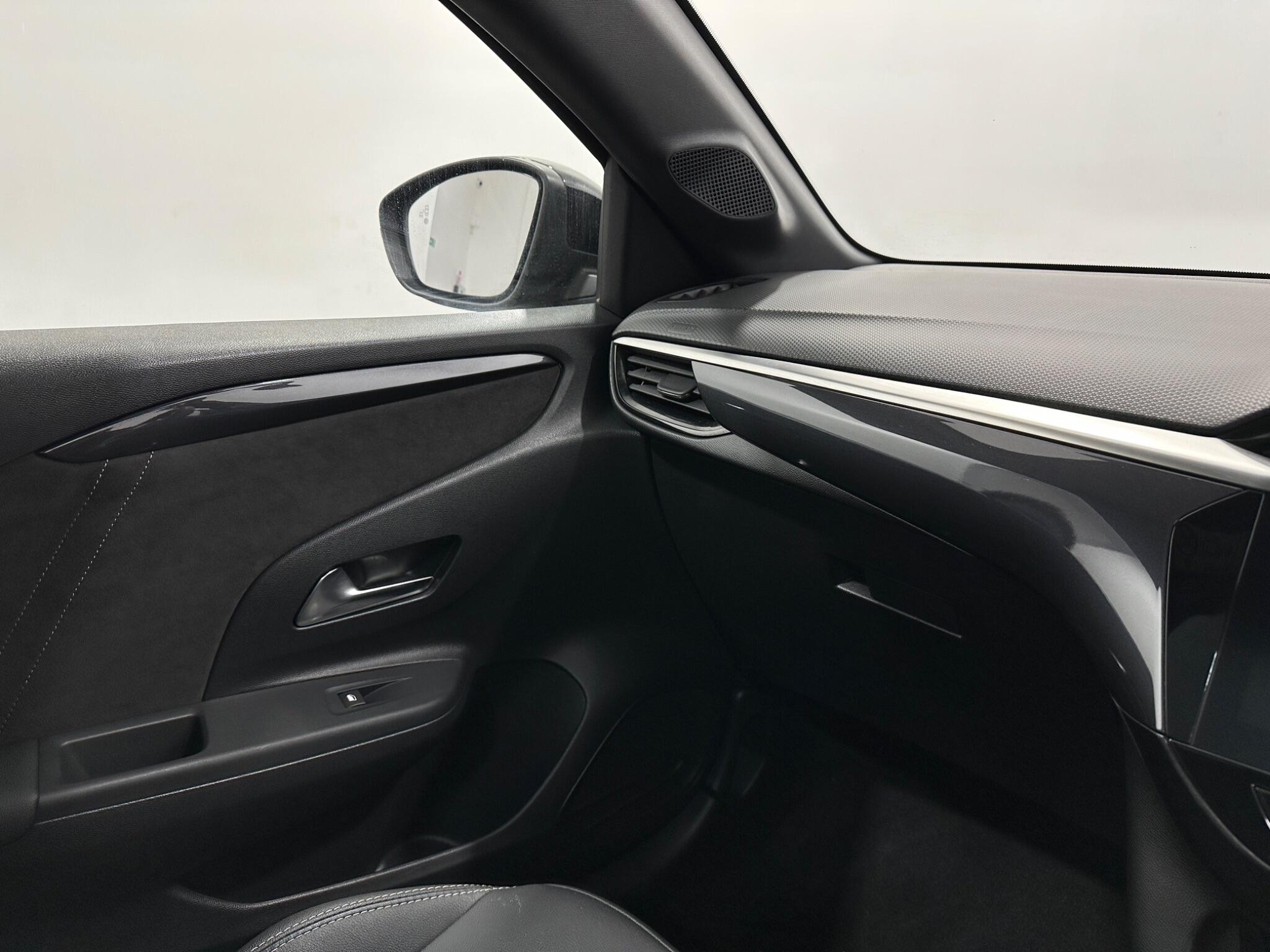 Vauxhall Corsa view 27
