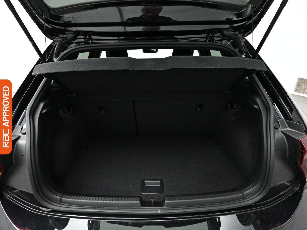 Volkswagen Polo view 26