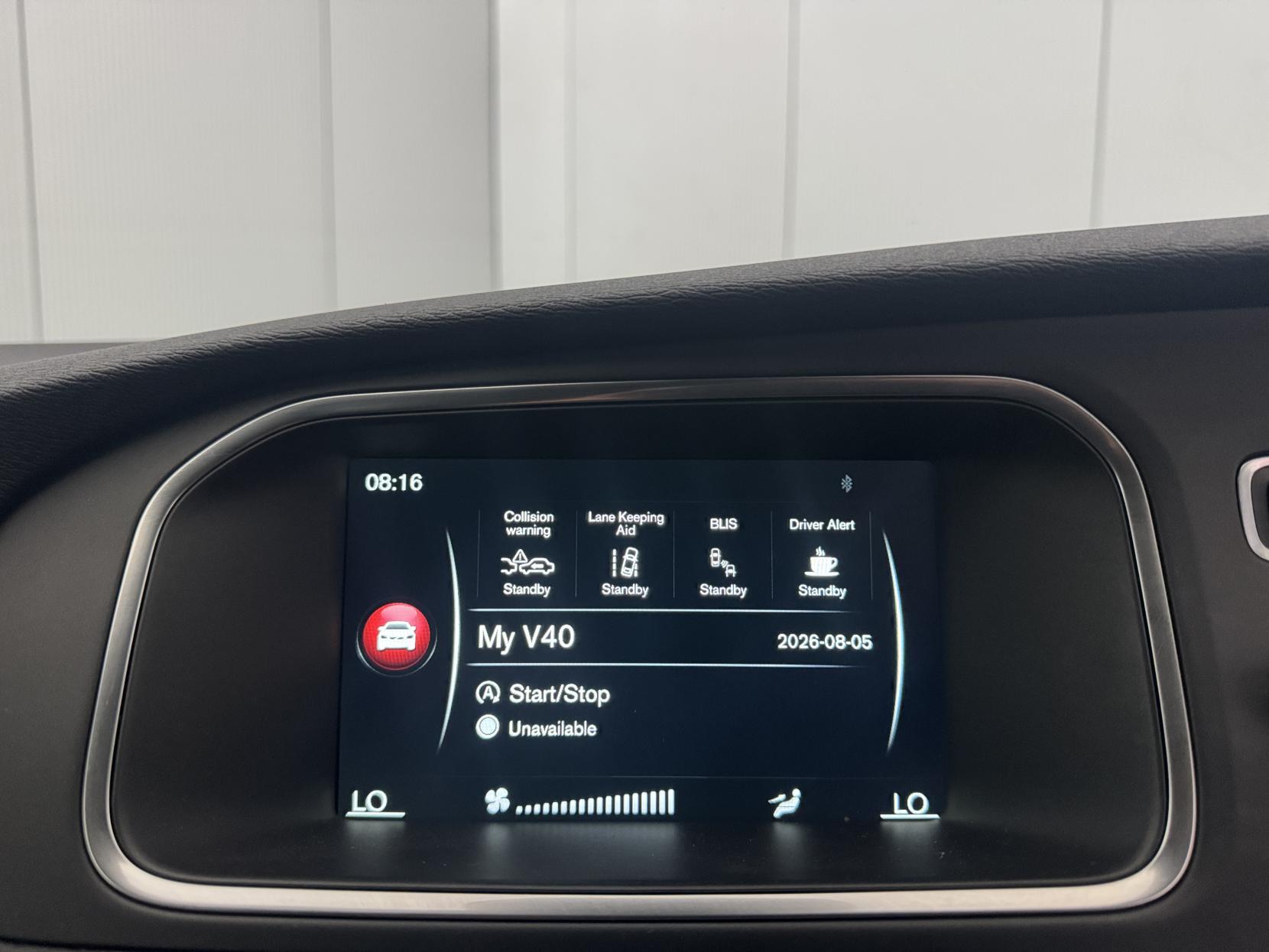 Volvo V40 view 66
