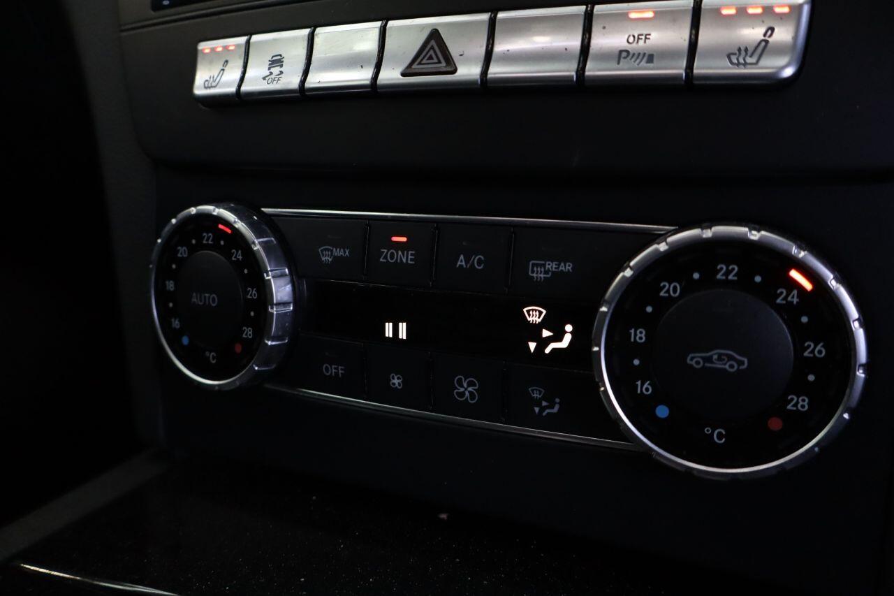 Mercedes-Benz C-Class view 18