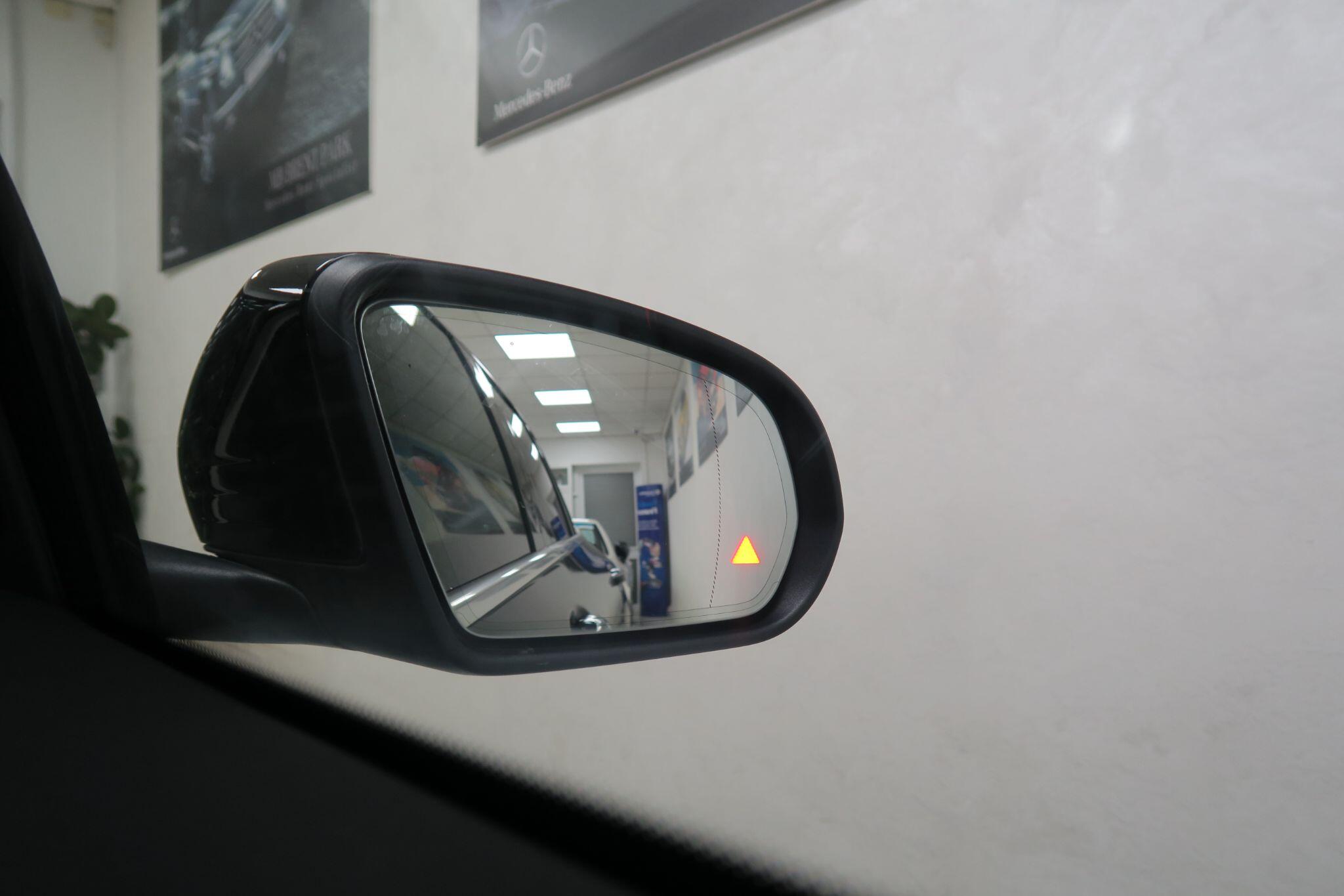 Mercedes-Benz Eqc view 18