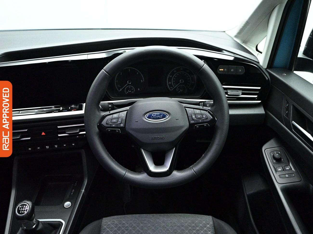 Ford Grand Tourneo Connect view 9