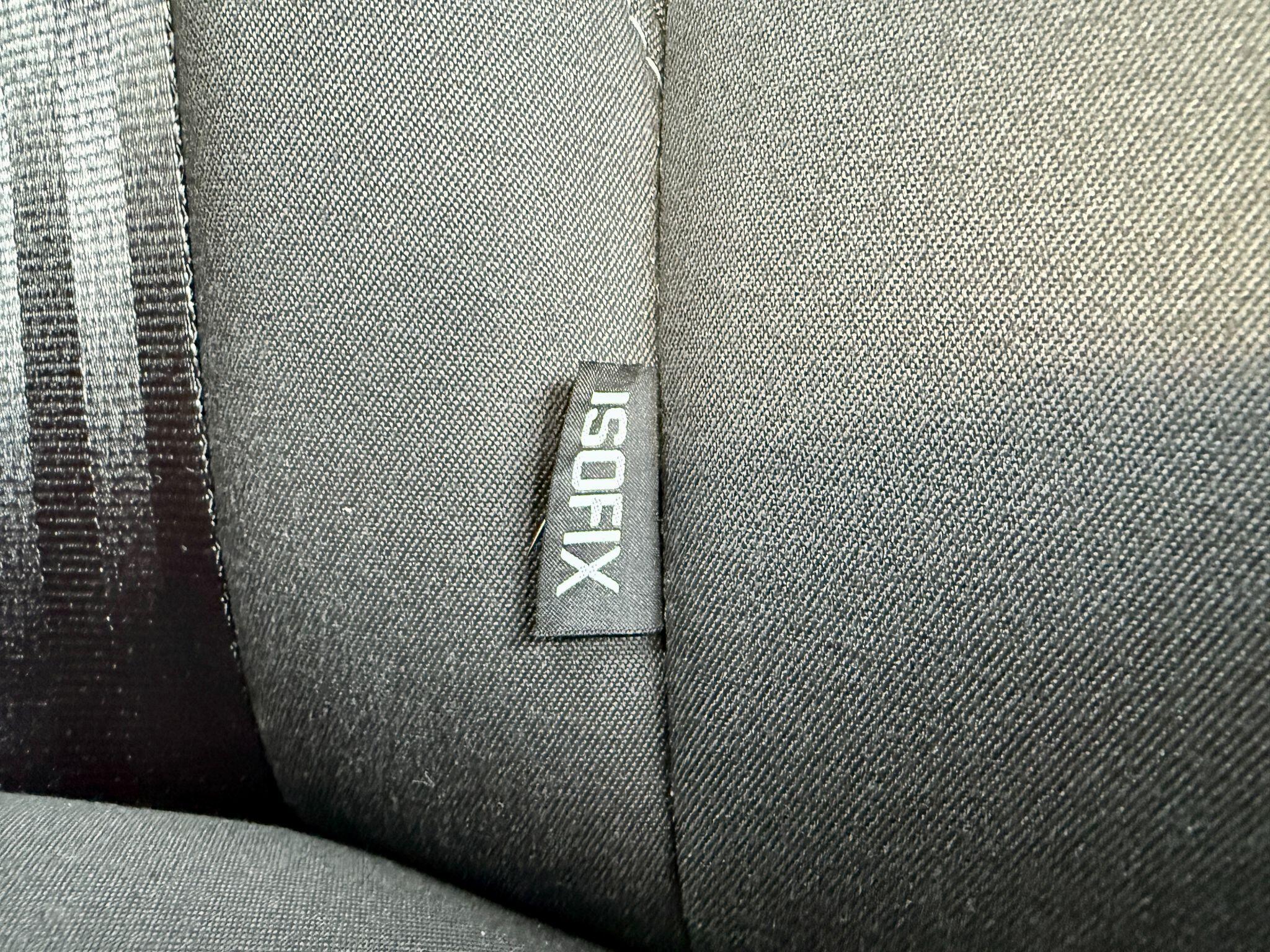 2014 Ford Fiesta image 18