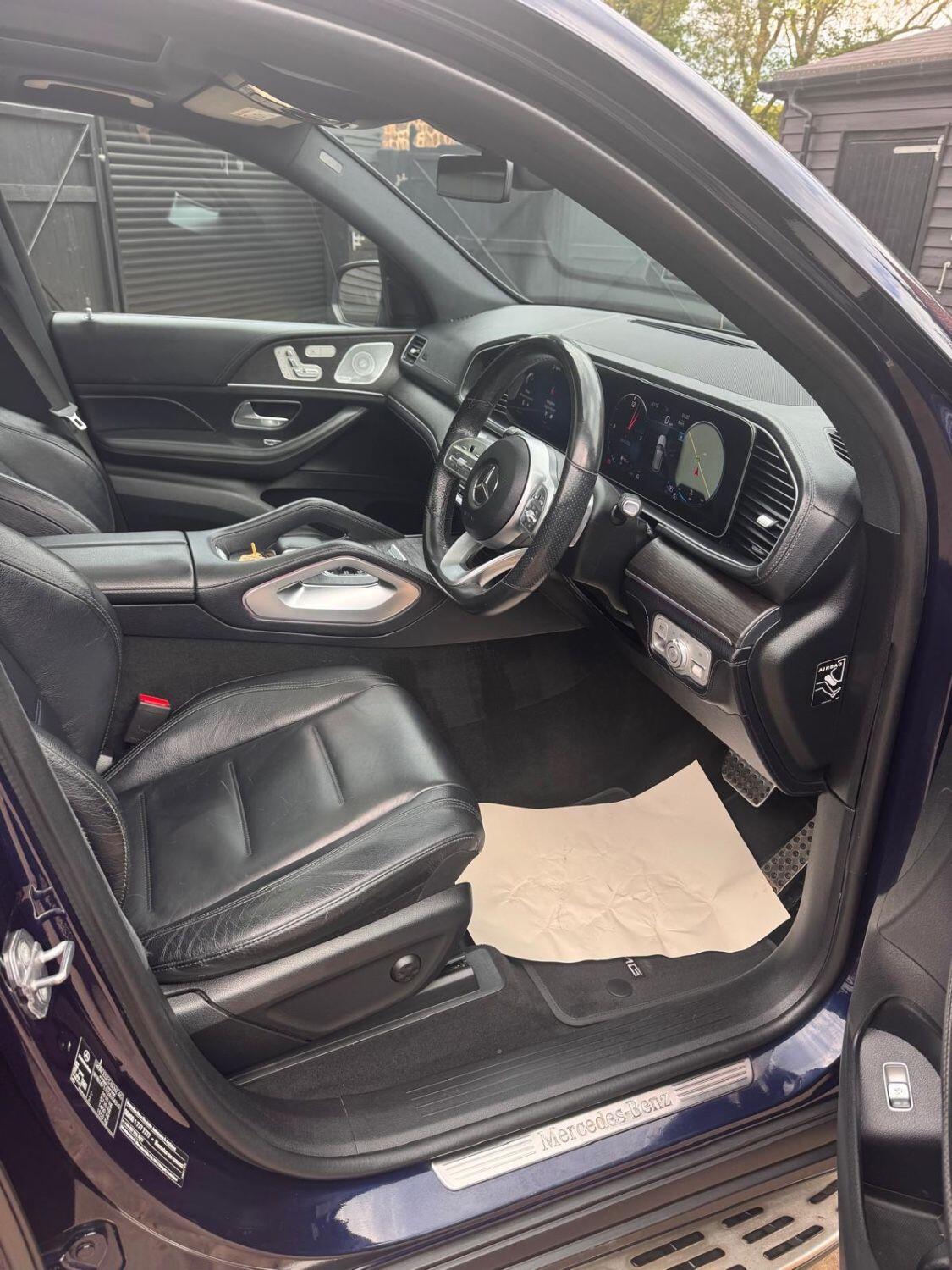 Mercedes-Benz Gle view 11