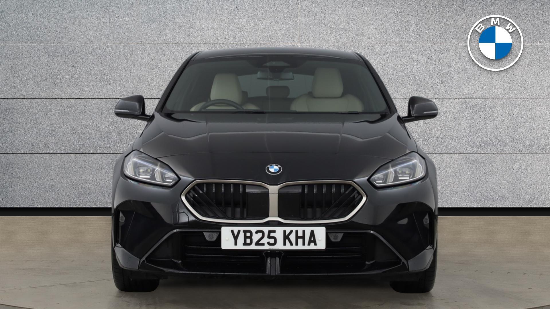 BMW 1 Series view 17
