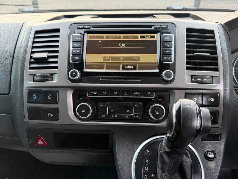 Volkswagen Caravelle view 41