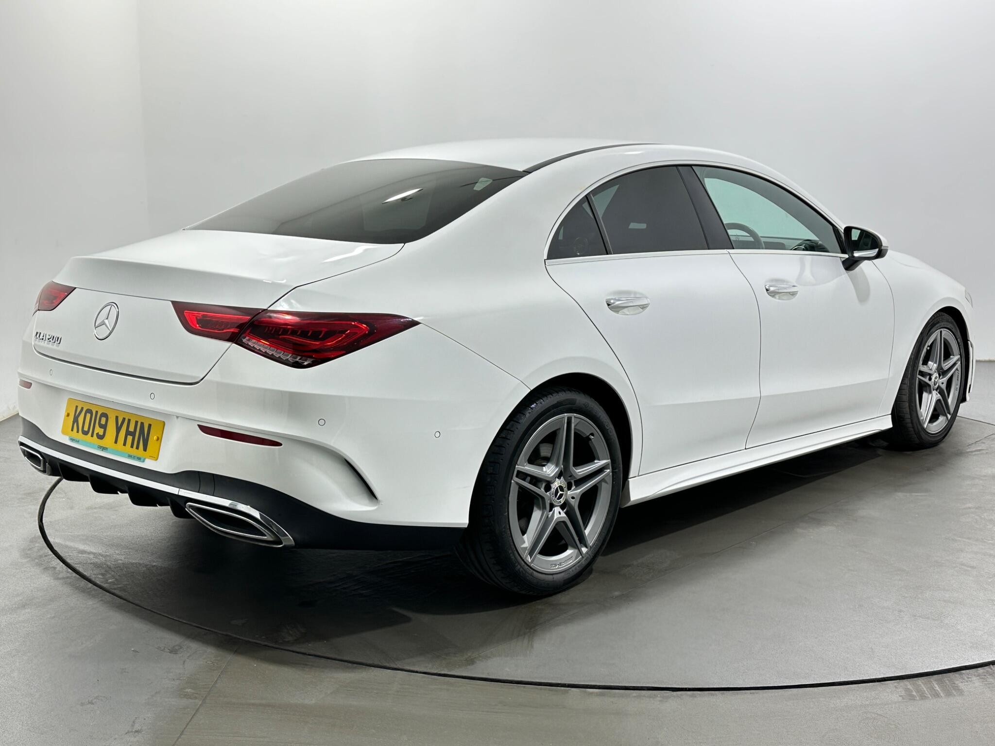 Mercedes-Benz Cla view 8
