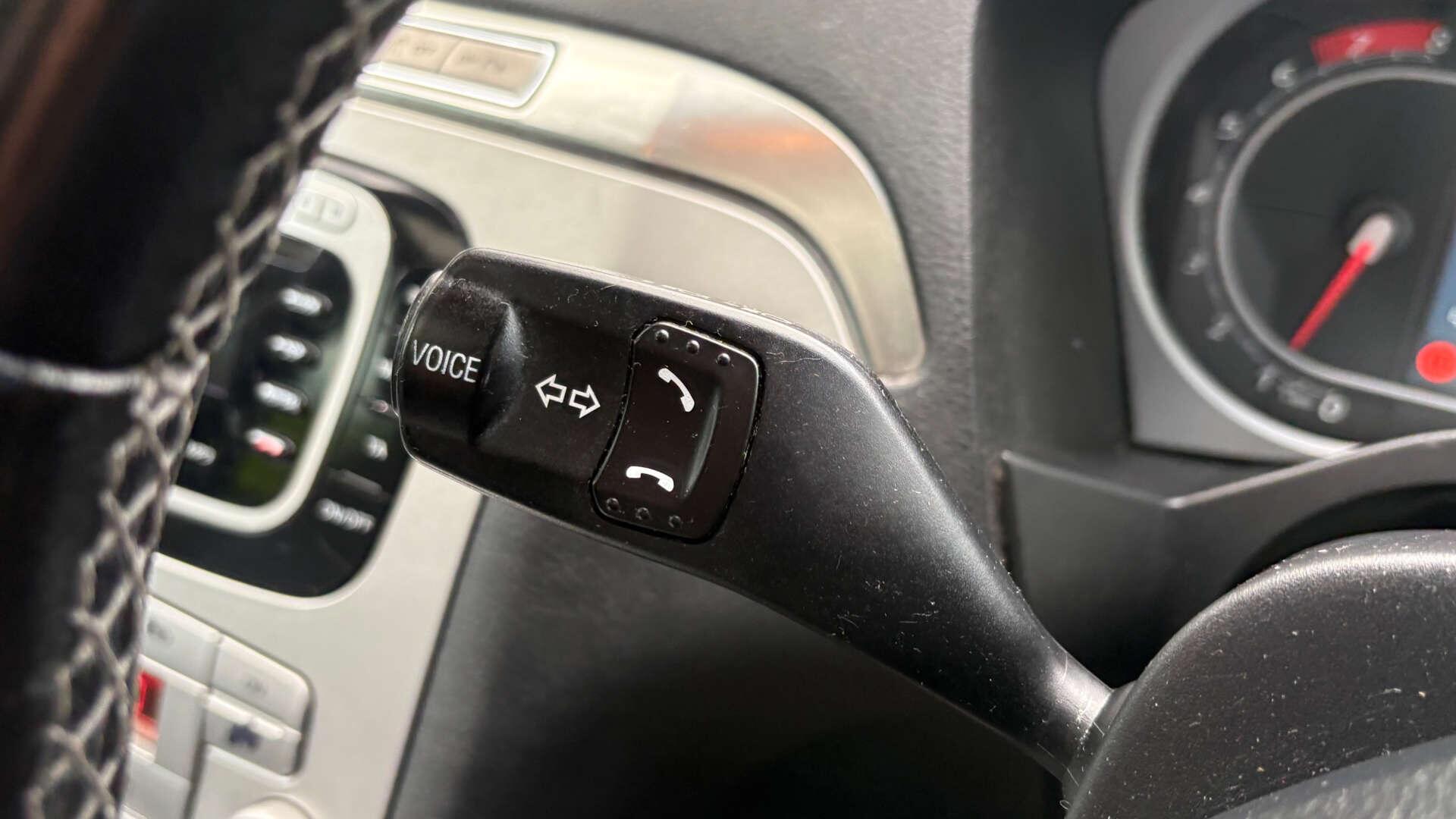 Ford S-Max view 22