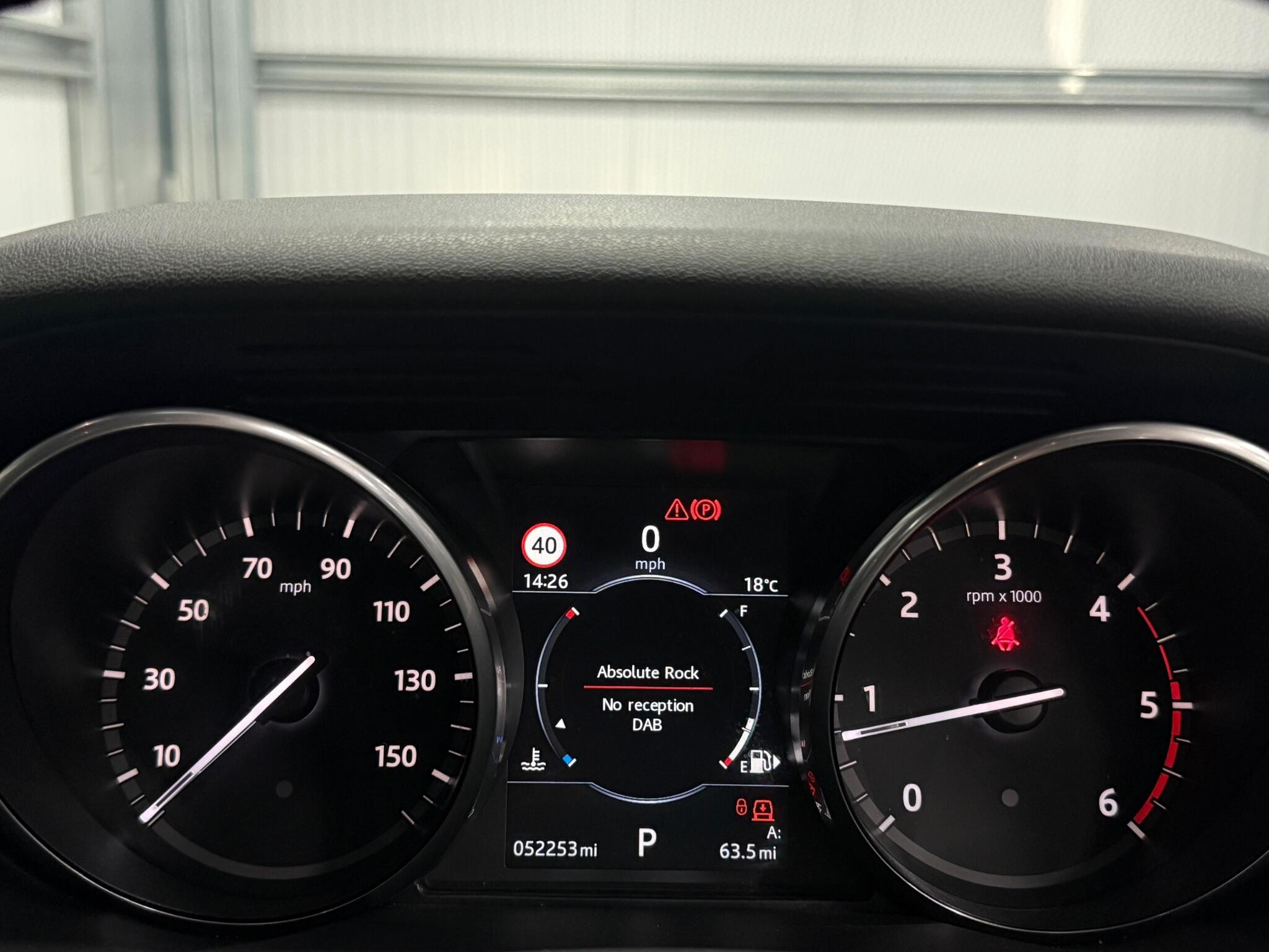 Land Rover Discovery view 31