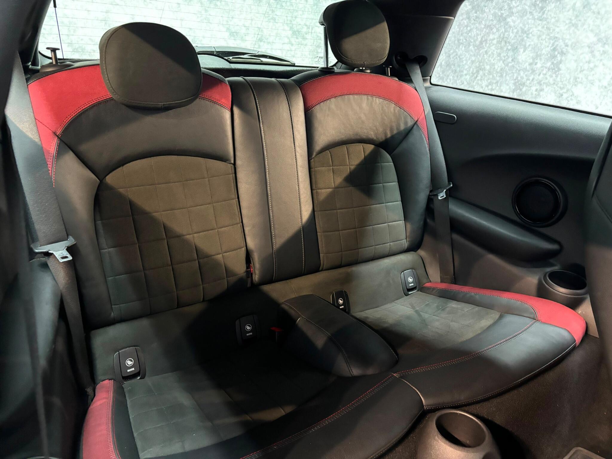 Mini Cooper view 8