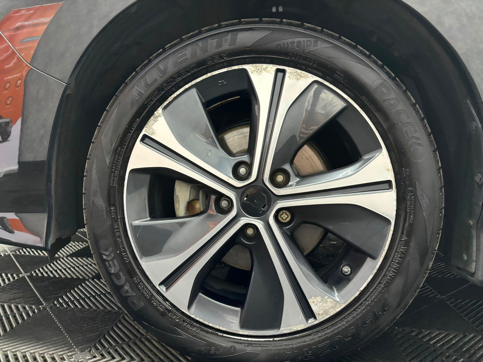 Nissan Leaf view 31
