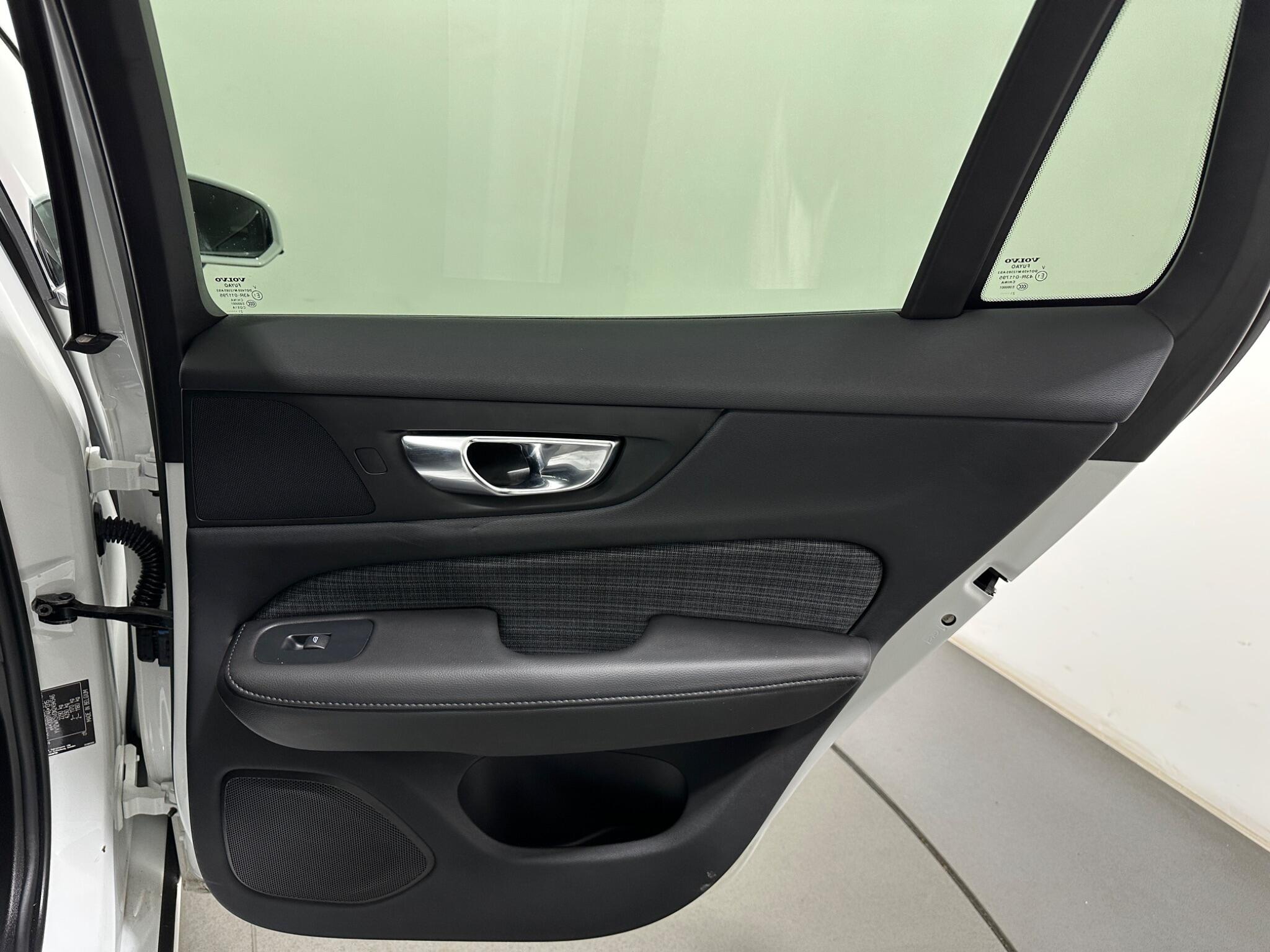 Volvo V60 view 42