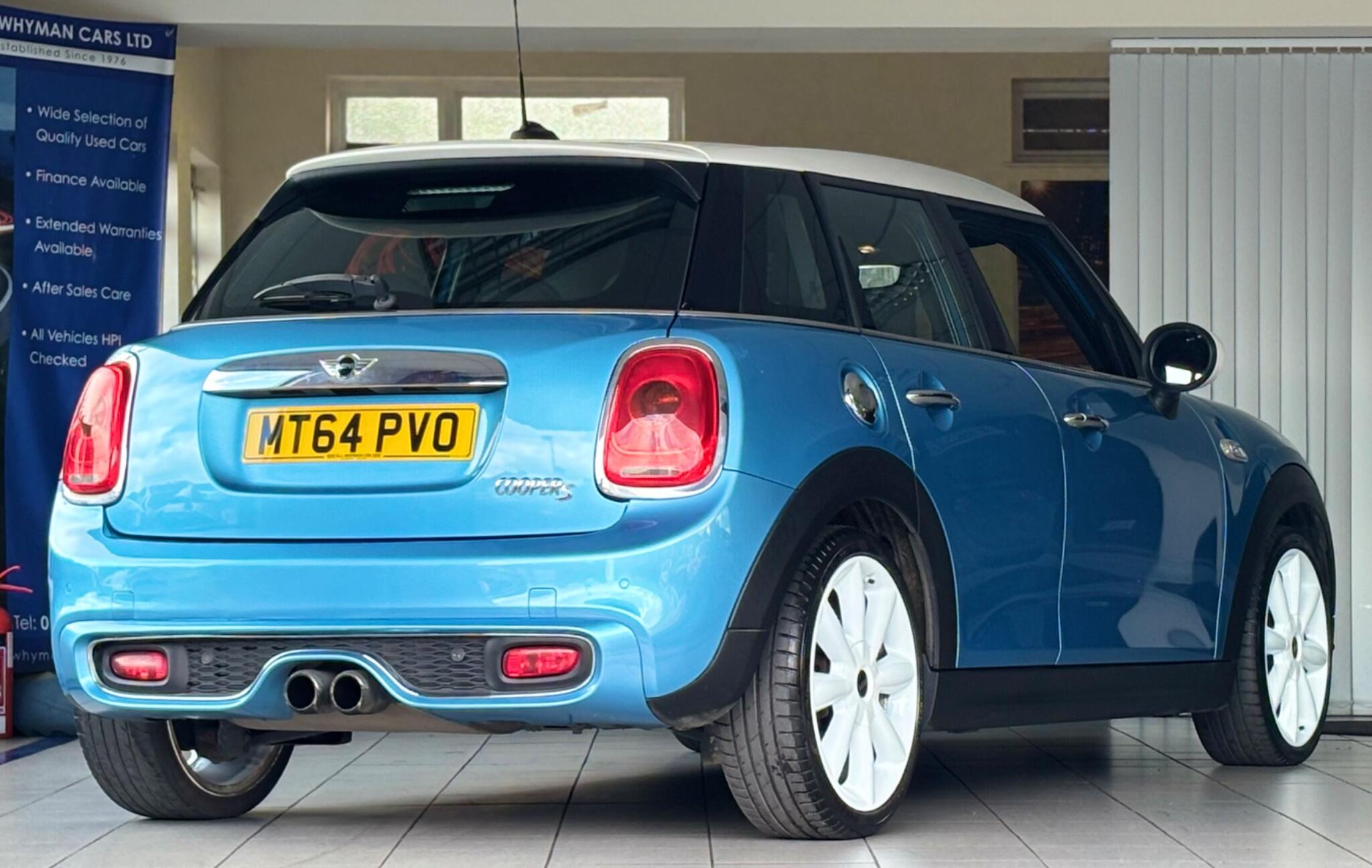Mini Hatch view 8
