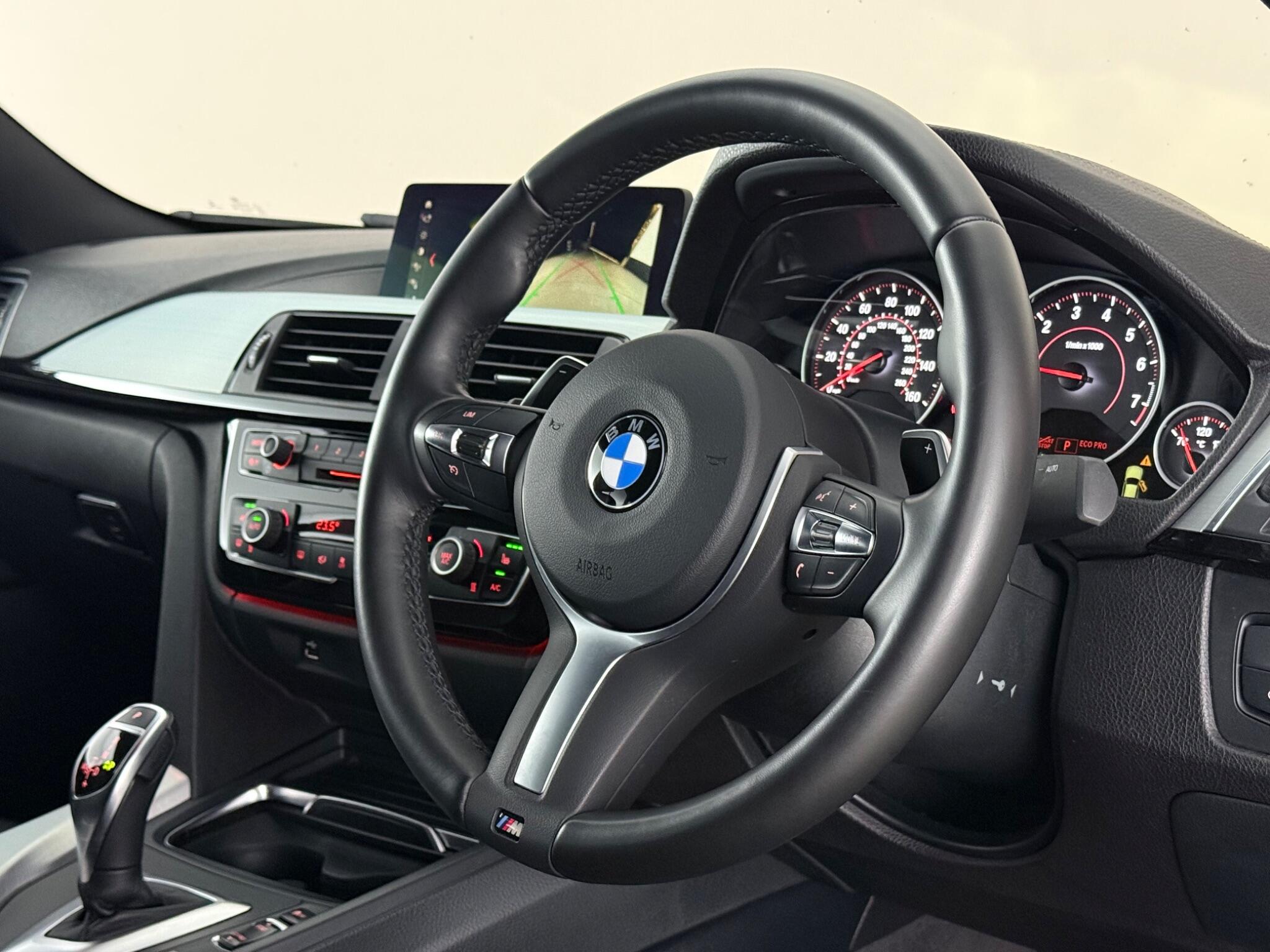 BMW 4 Series view 3