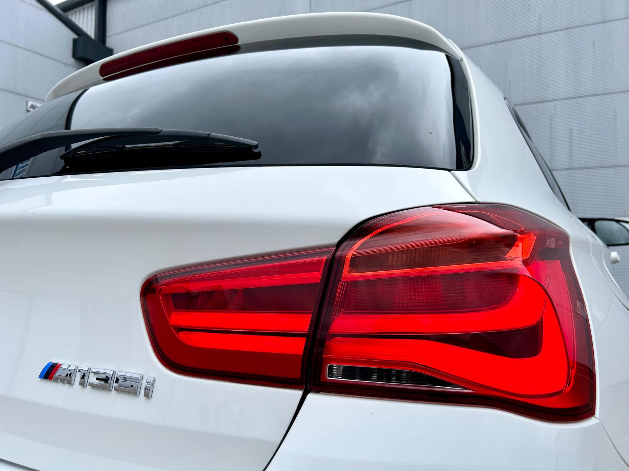 BMW 1 Series view 13
