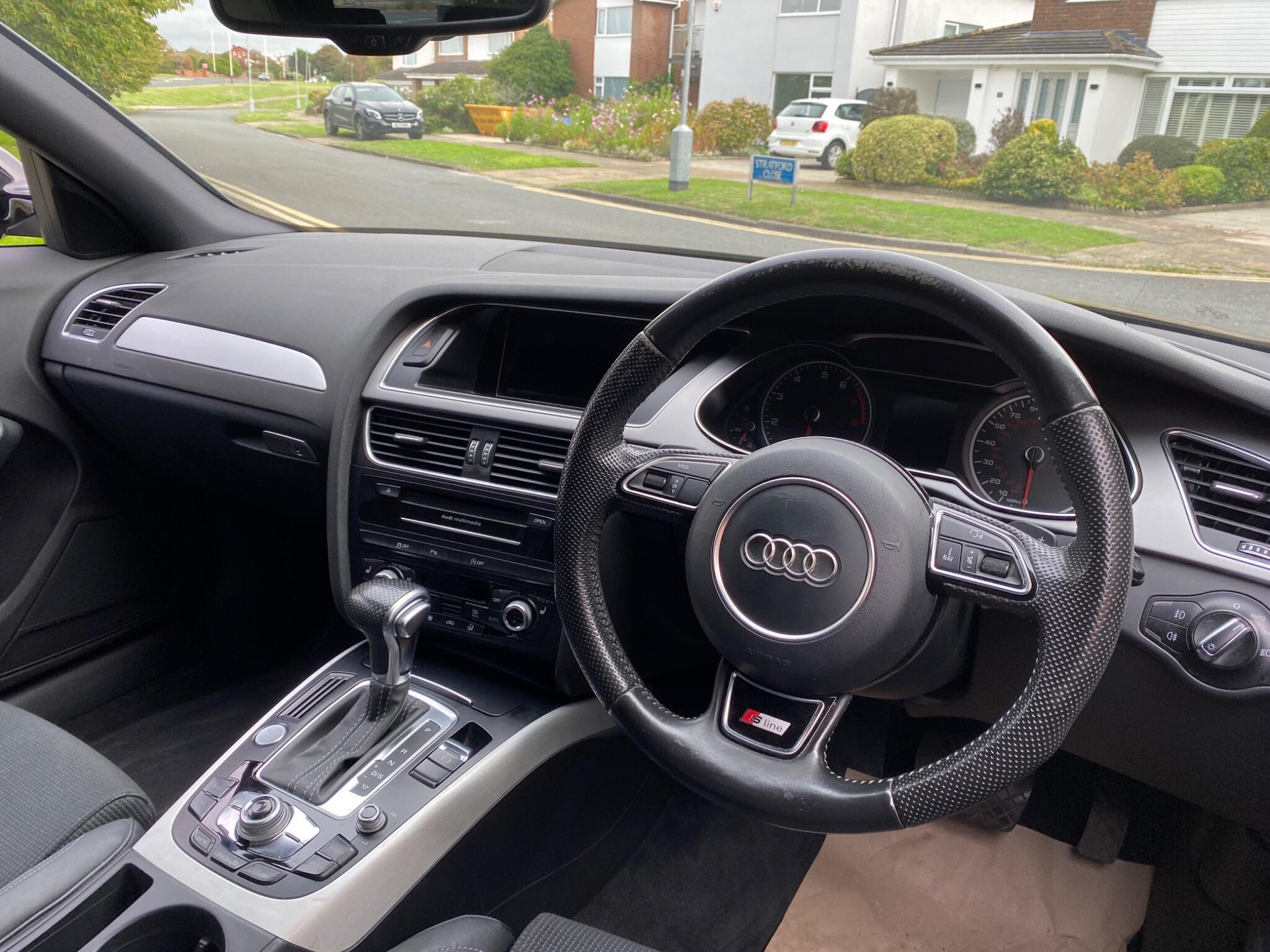 Audi A4 Avant 2.0 TFSI S line S Tronic quattro Euro 5 (s/s) 5dr