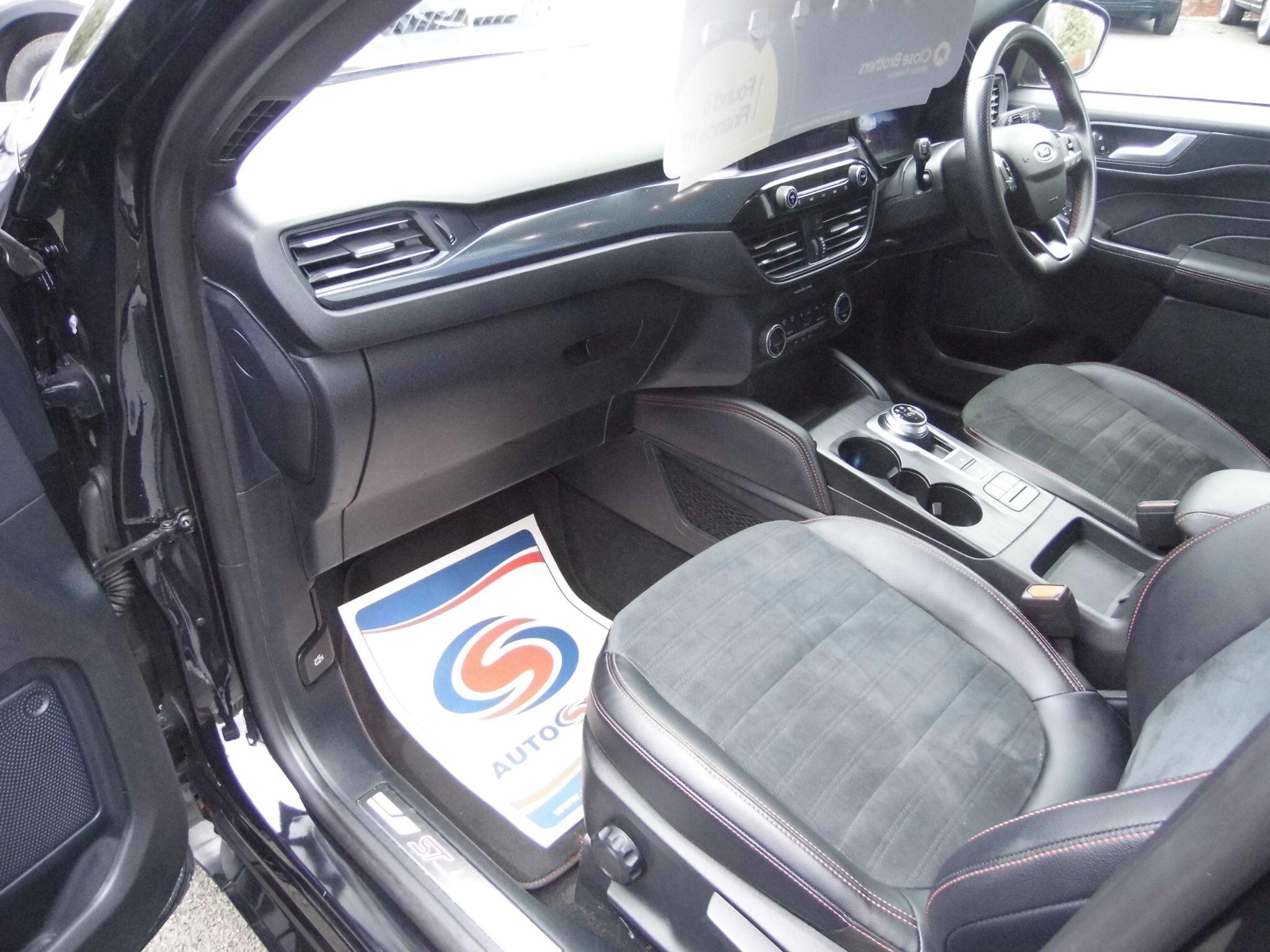 Ford Kuga view 31