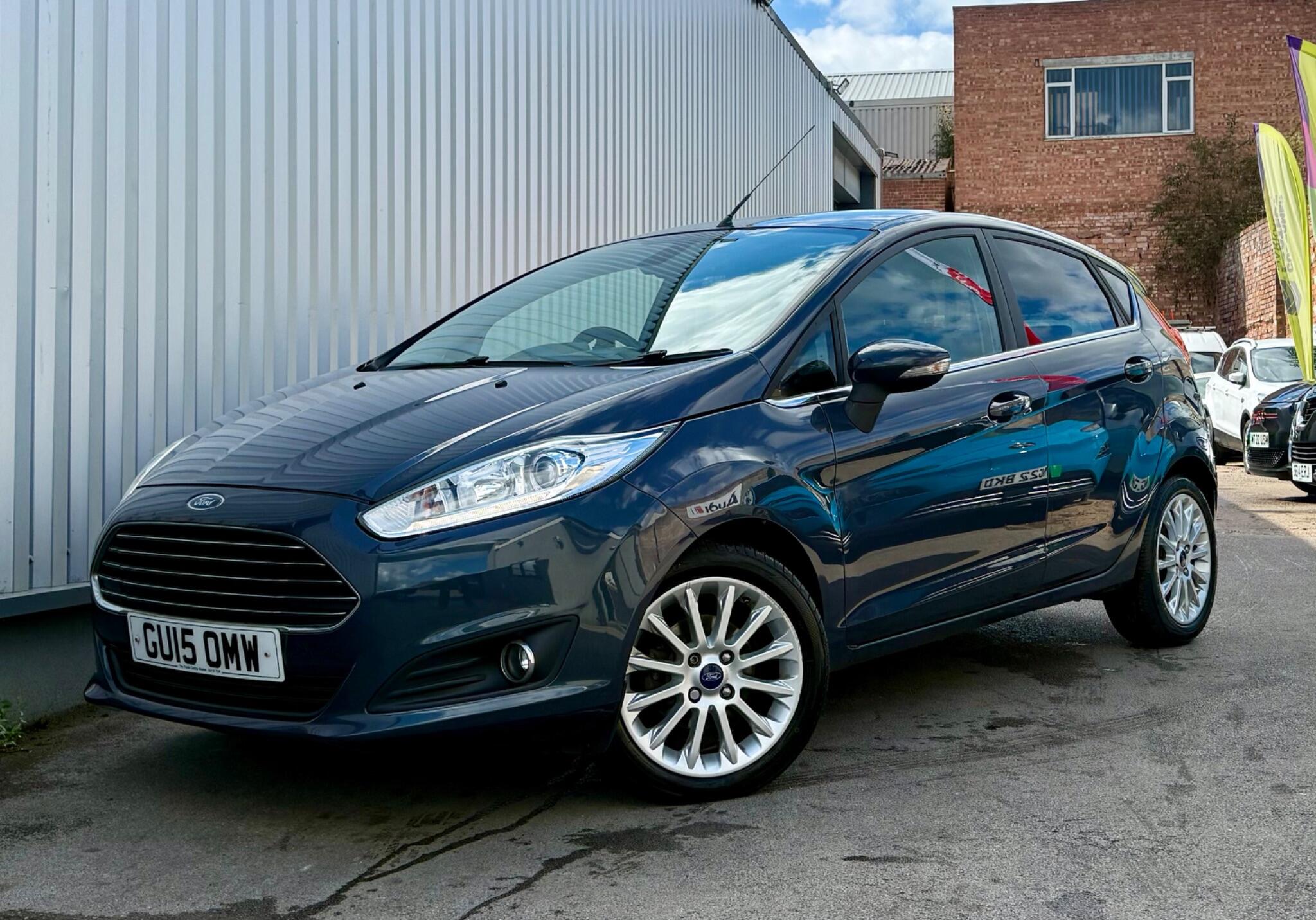 Ford Fiesta view 3